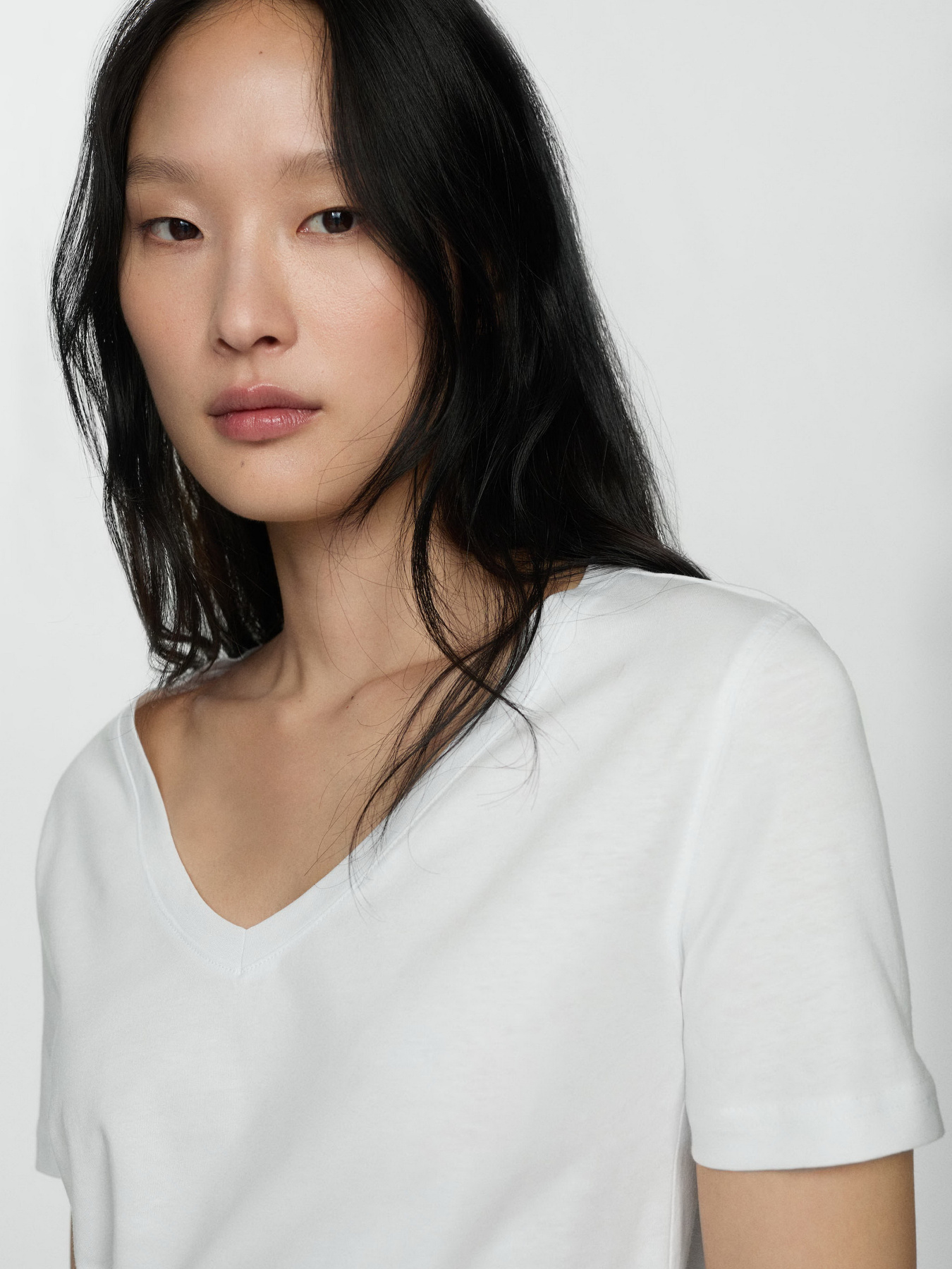 Футболка MANGO Chalapi модель 77020582_1 Фото