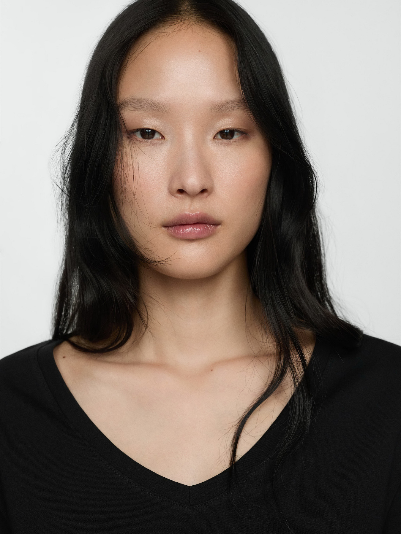 Футболка MANGO Chalapi модель 77020582_99 Фото