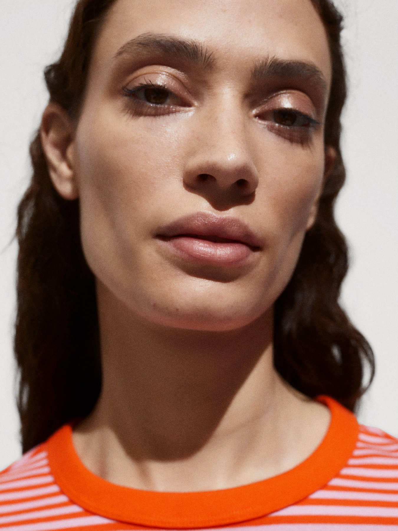 Футболка MANGO Boxy модель 77090608_70 Фото