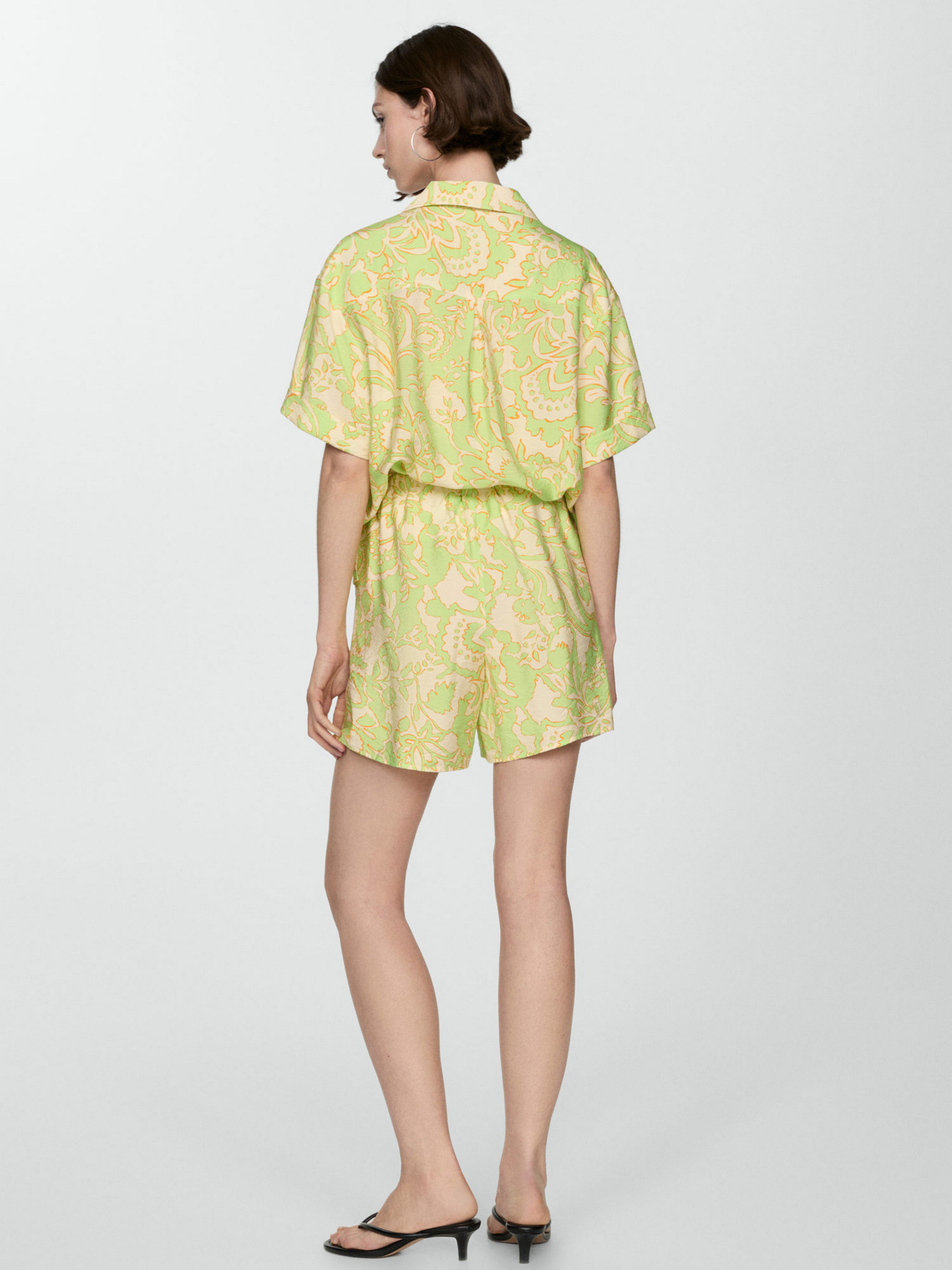 Повседневные шорты MANGO Clavel модель 77050347_14 Повседневные шорты MANGO Clavel модель 77050347_14 Фото