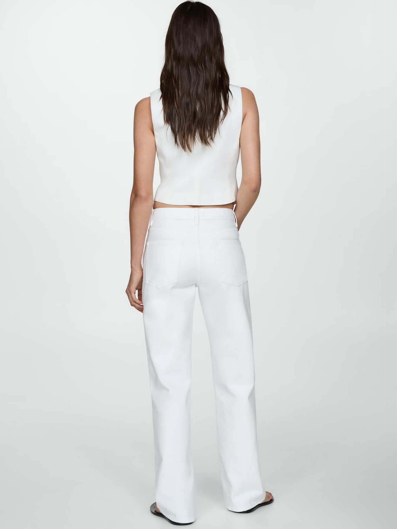 Прямые джинсы MANGO Miami модель 77010358_1 Прямые джинсы MANGO Miami модель 77010358_1 Фото