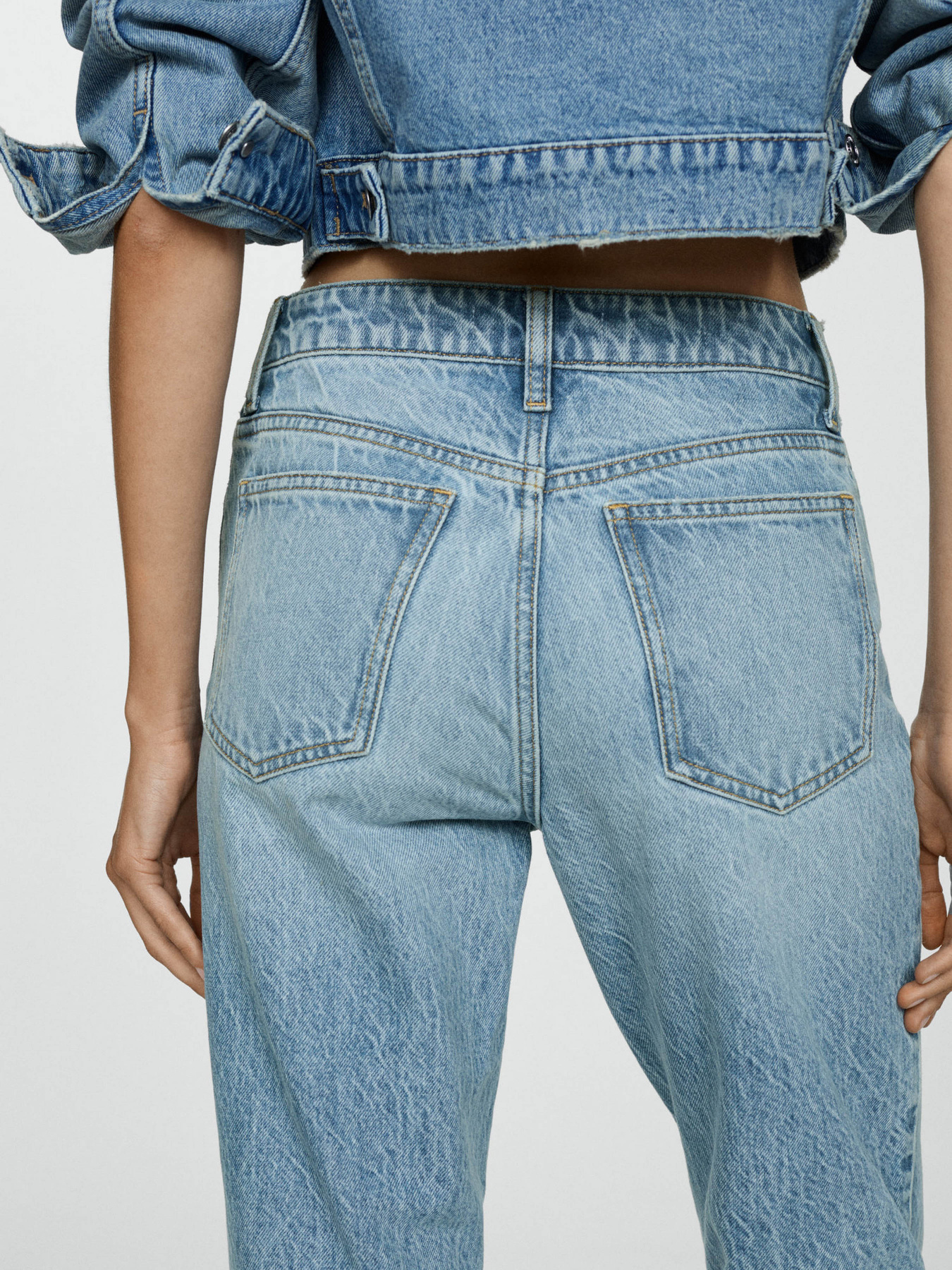 Джинсы мом MANGO Mom2000 модель 77090583_TM Фото