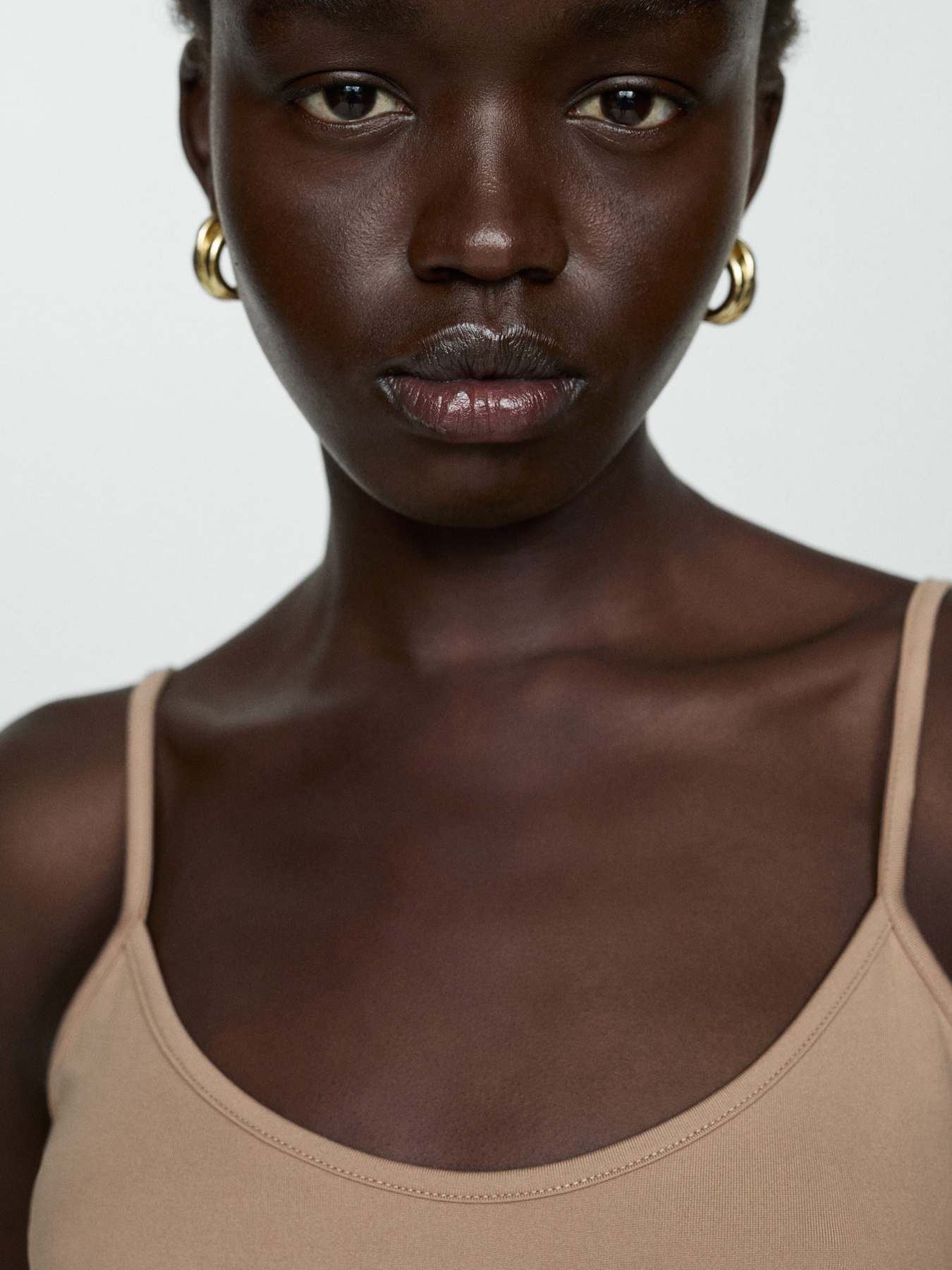 Платье мини MANGO Chi модель 77010375_80 Платье мини MANGO Chi модель 77010375_80 Фото