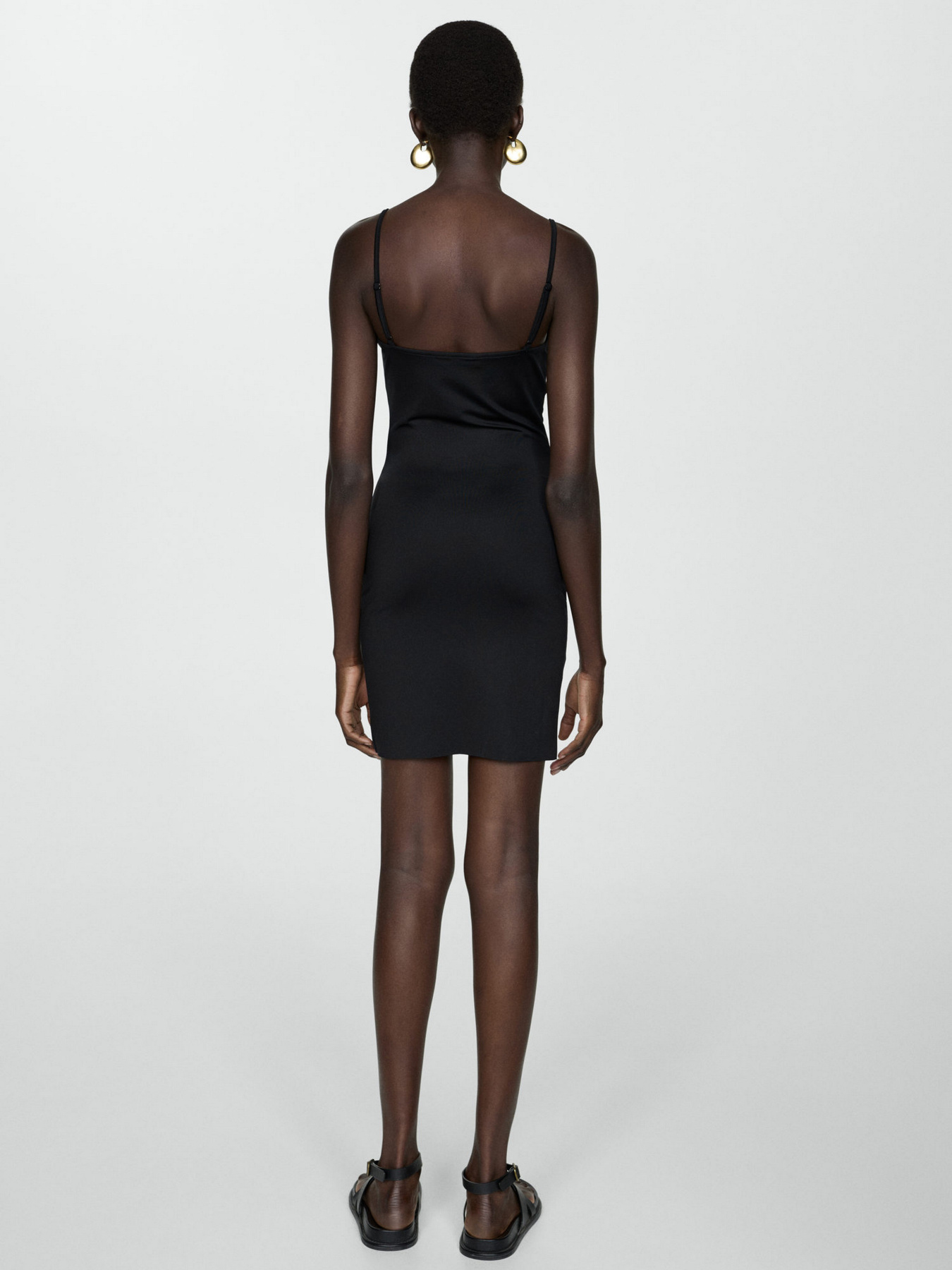 Платье мини MANGO Chi модель 77010375_99 Фото