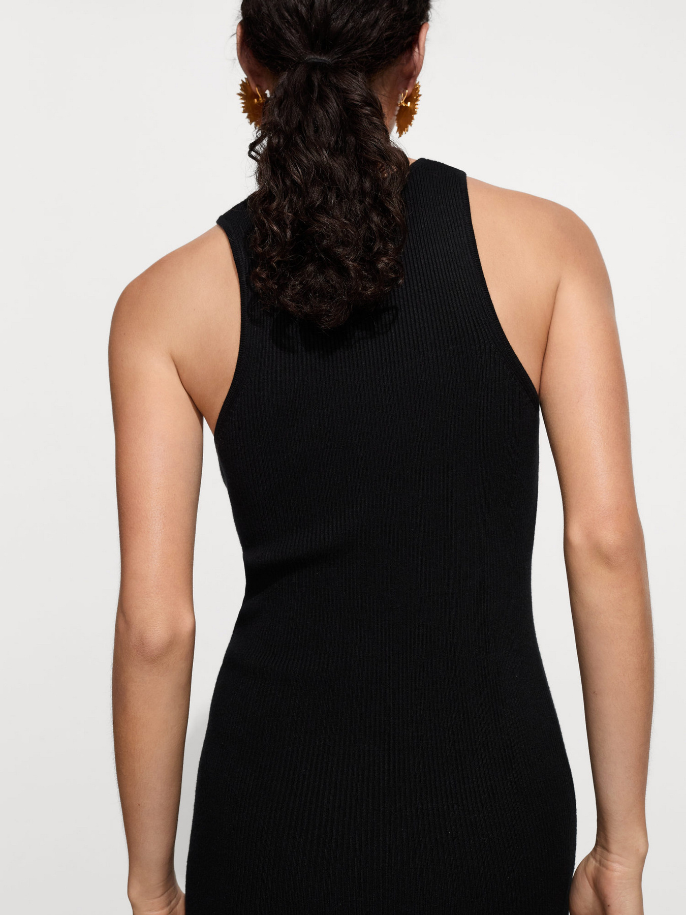 Платье мини MANGO Orwell модель 77060335_99 Фото