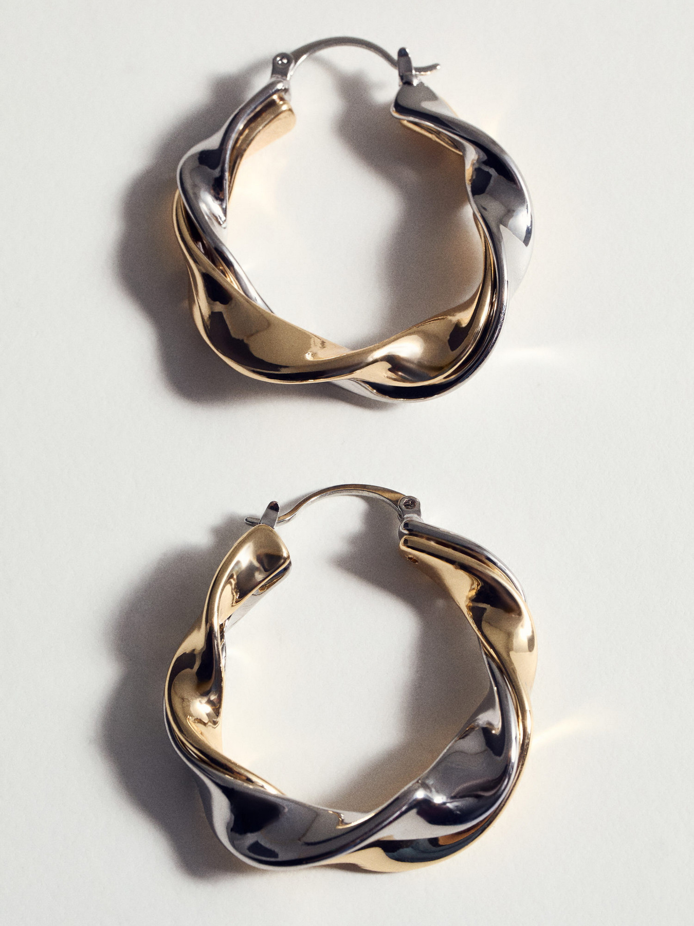 Серьги-гвоздики MANGO модель 77010617_OR Фото