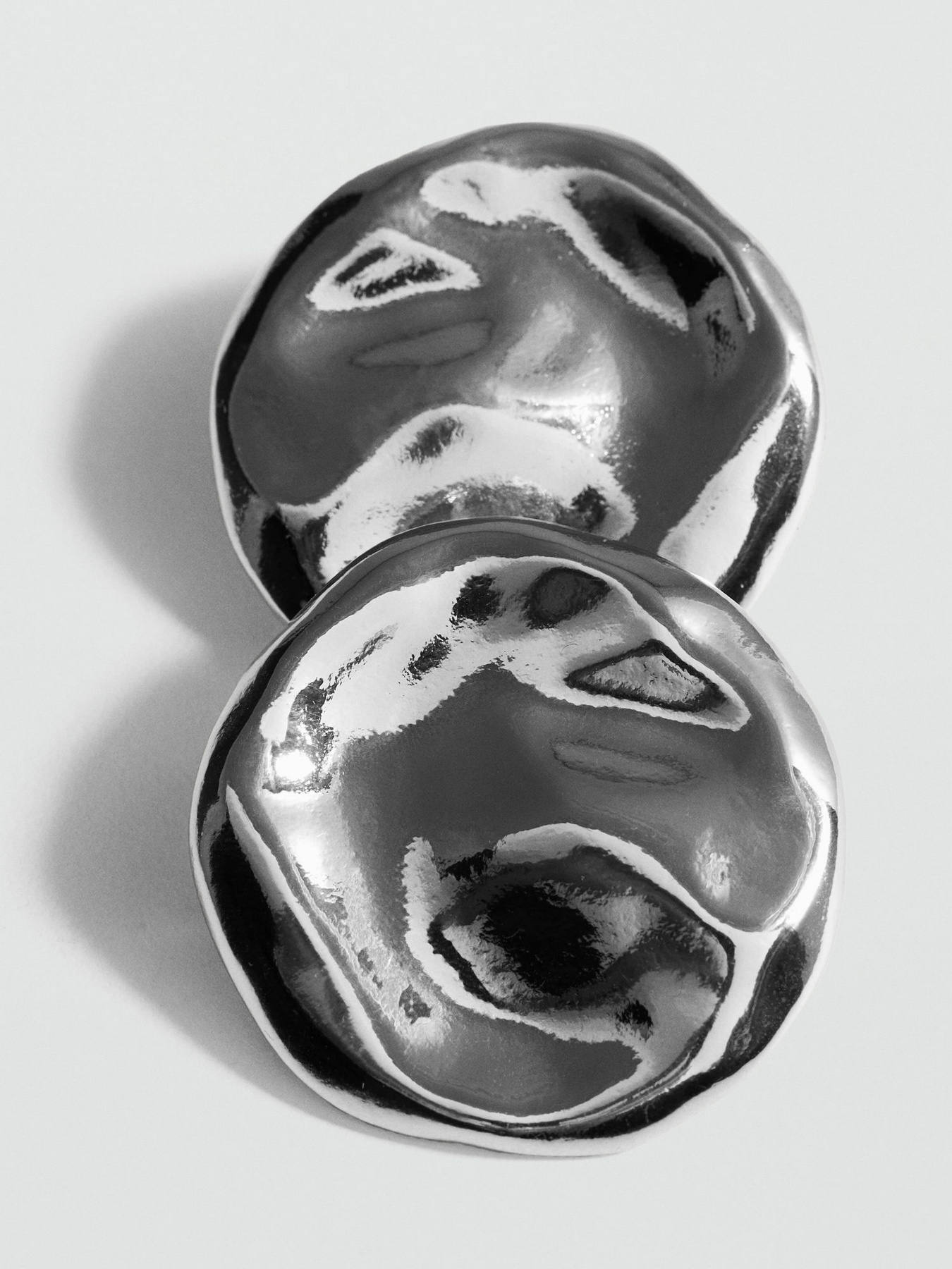 Серьги-гвоздики MANGO модель 77032550_PL Фото