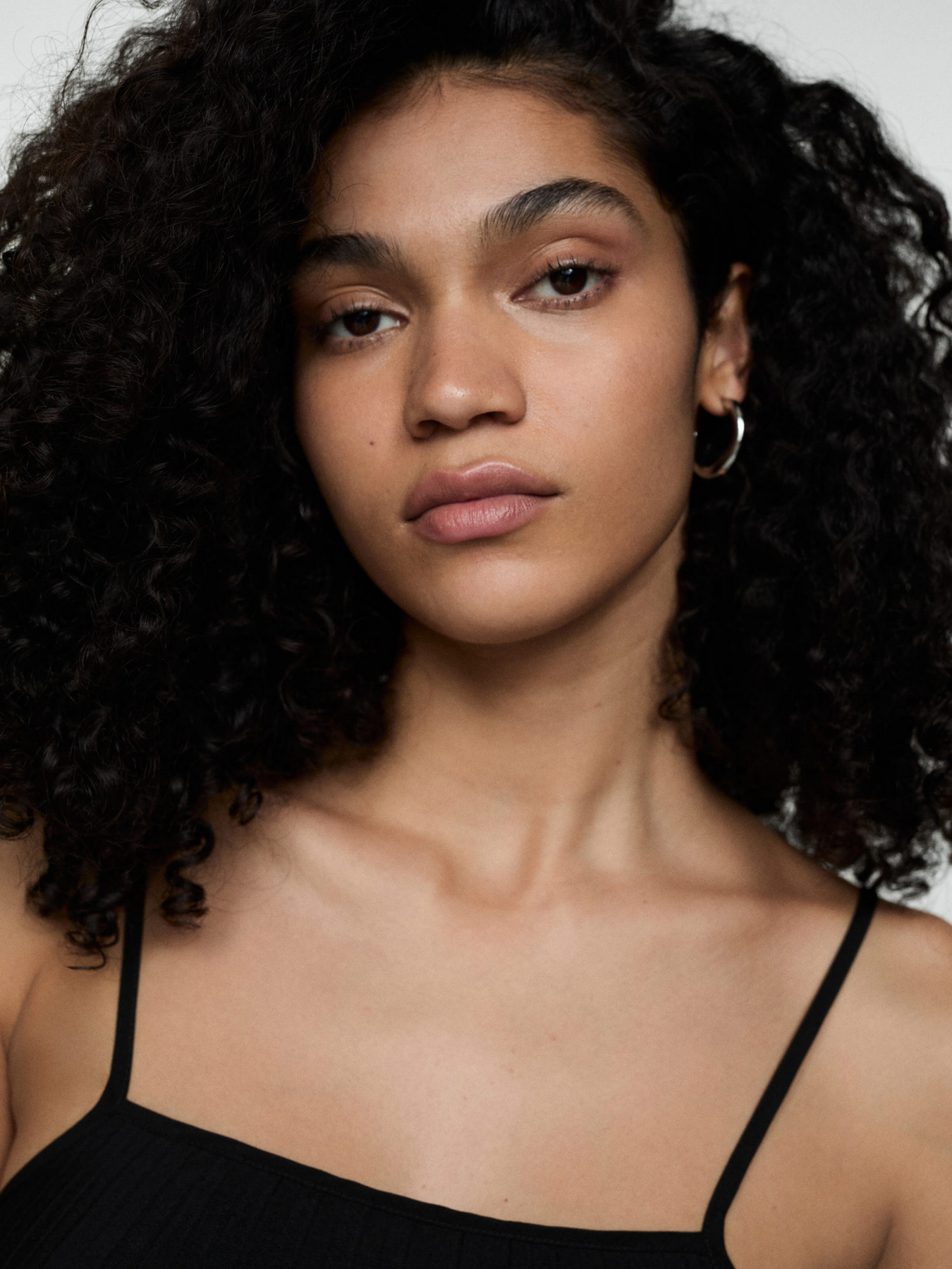 Сукня міді MANGO модель 77070342_99 Фото