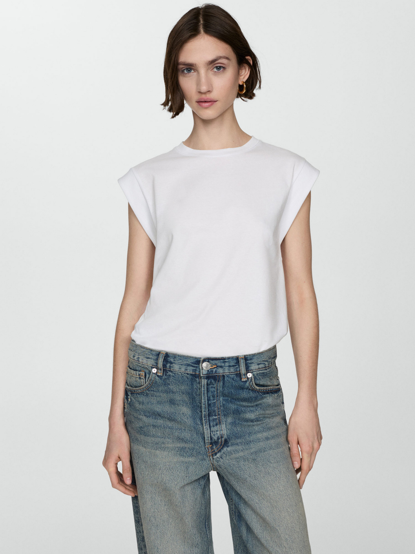 Футболка MANGO модель 77030581_1 Футболка MANGO модель 77030581_1 Фото