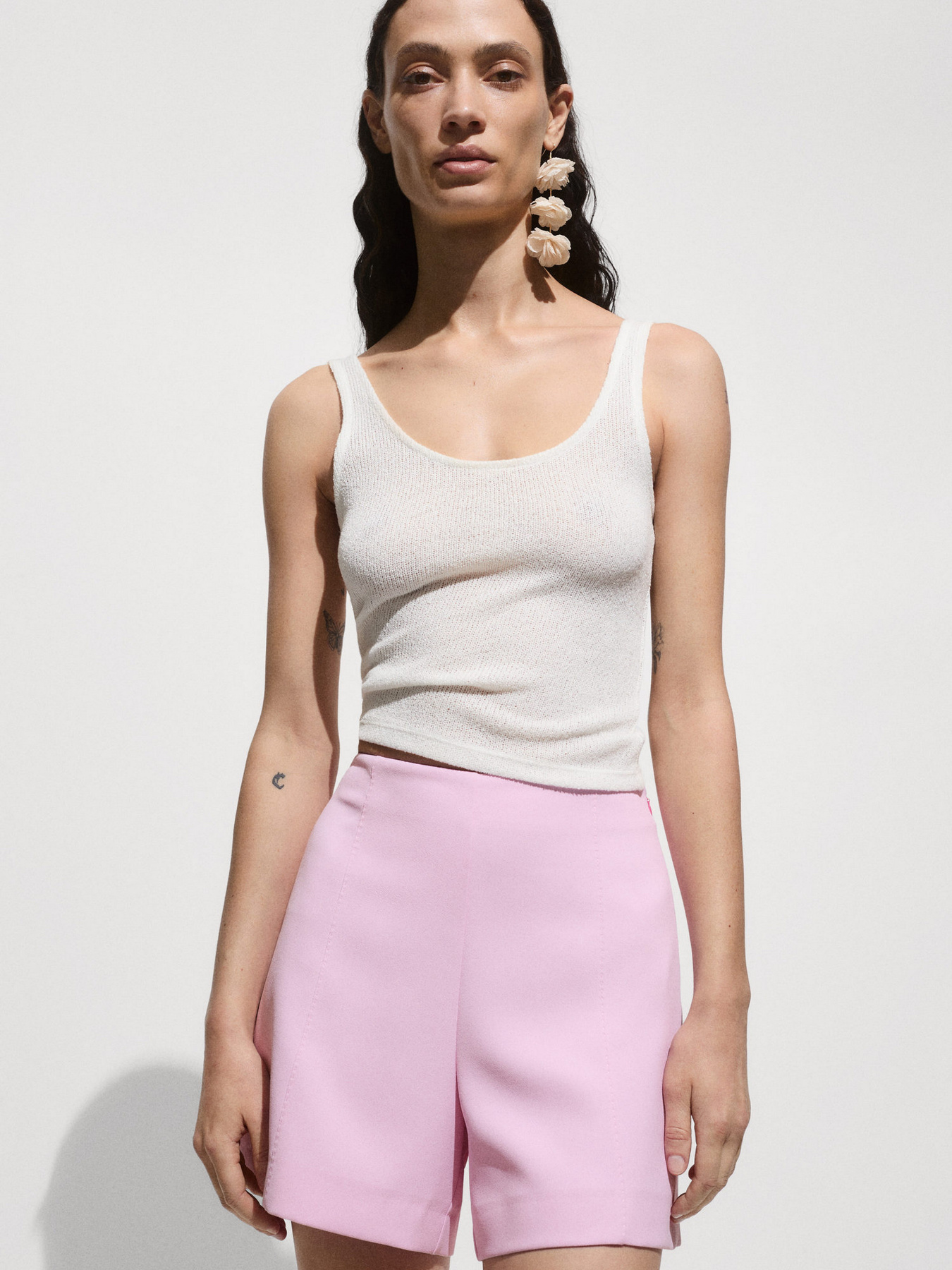 Повсякденні шорти MANGO модель 77040389_85 Повсякденні шорти MANGO модель 77040389_85 Фото