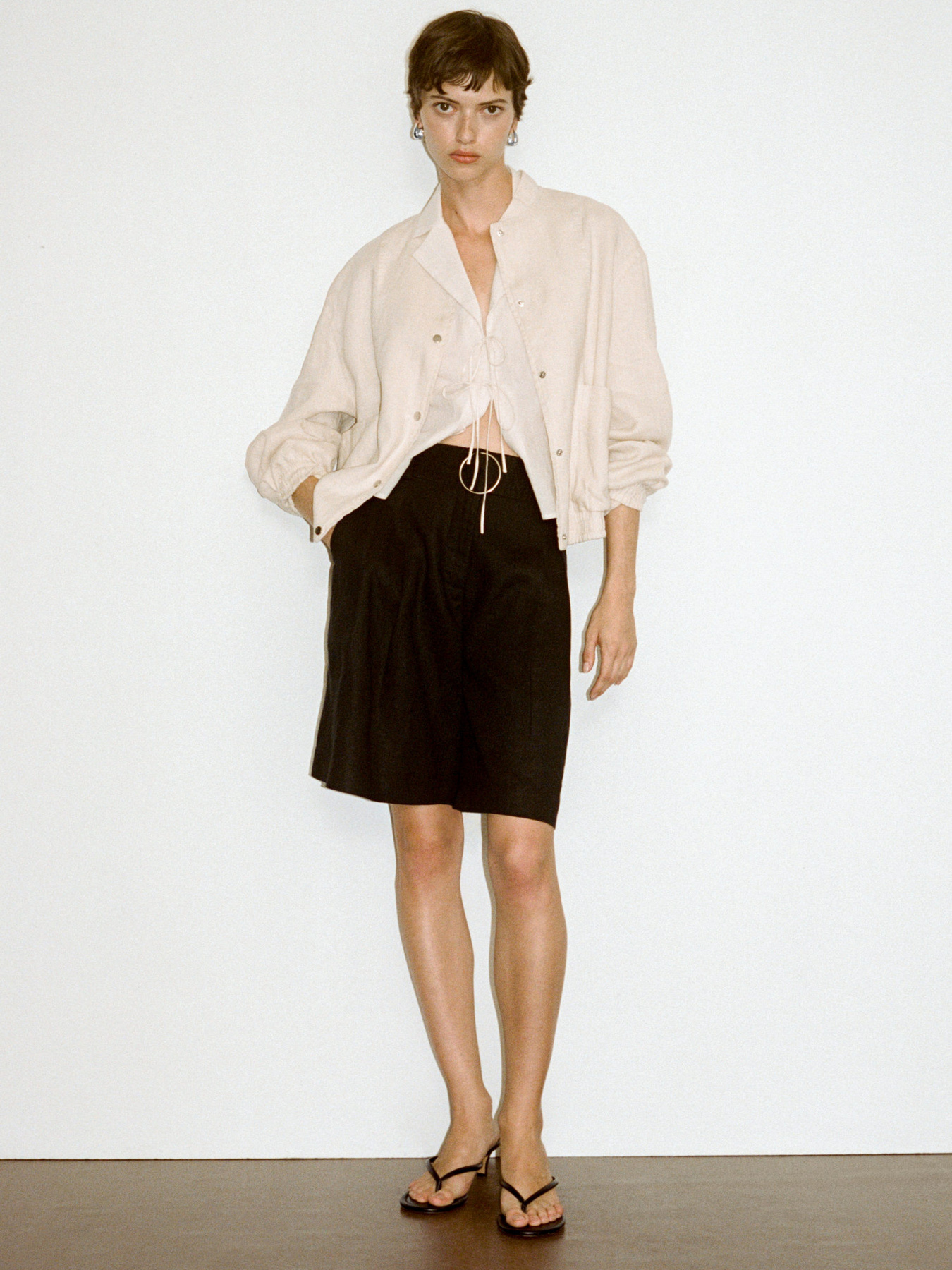 Шорты MANGO модель 77070346_99 Фото