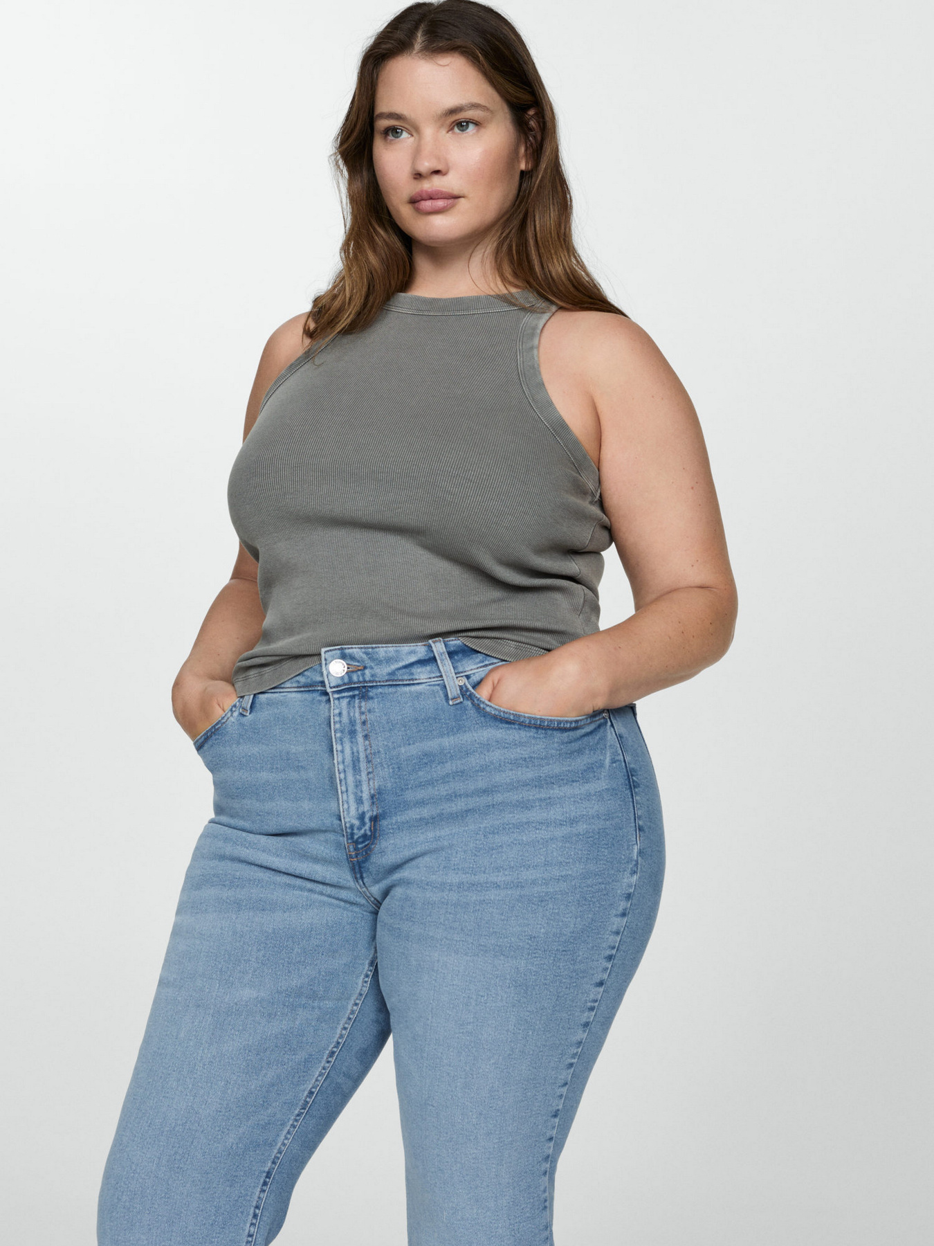 Джинси кльош MANGO модель 77003276_TM Фото