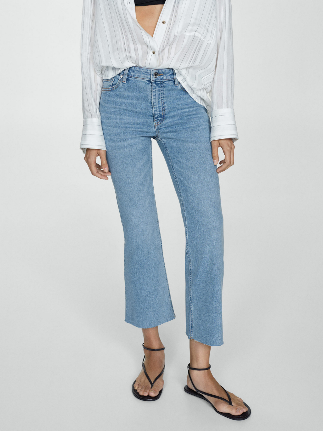 Джинси кльош MANGO модель 77003276_TM Фото