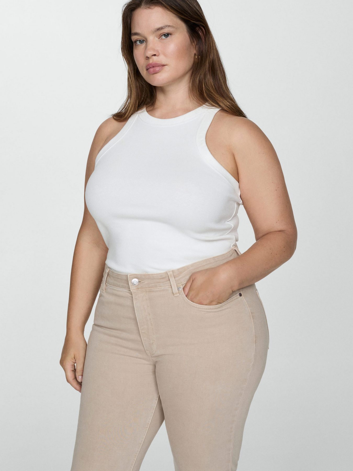 Расклешенные джинсы MANGO модель 77022916_7 Расклешенные джинсы MANGO модель 77022916_7 Фото