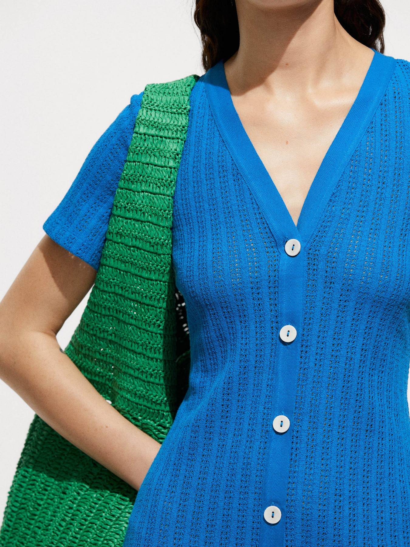 Платье миди MANGO модель 77010366_52 Платье миди MANGO модель 77010366_52 Фото