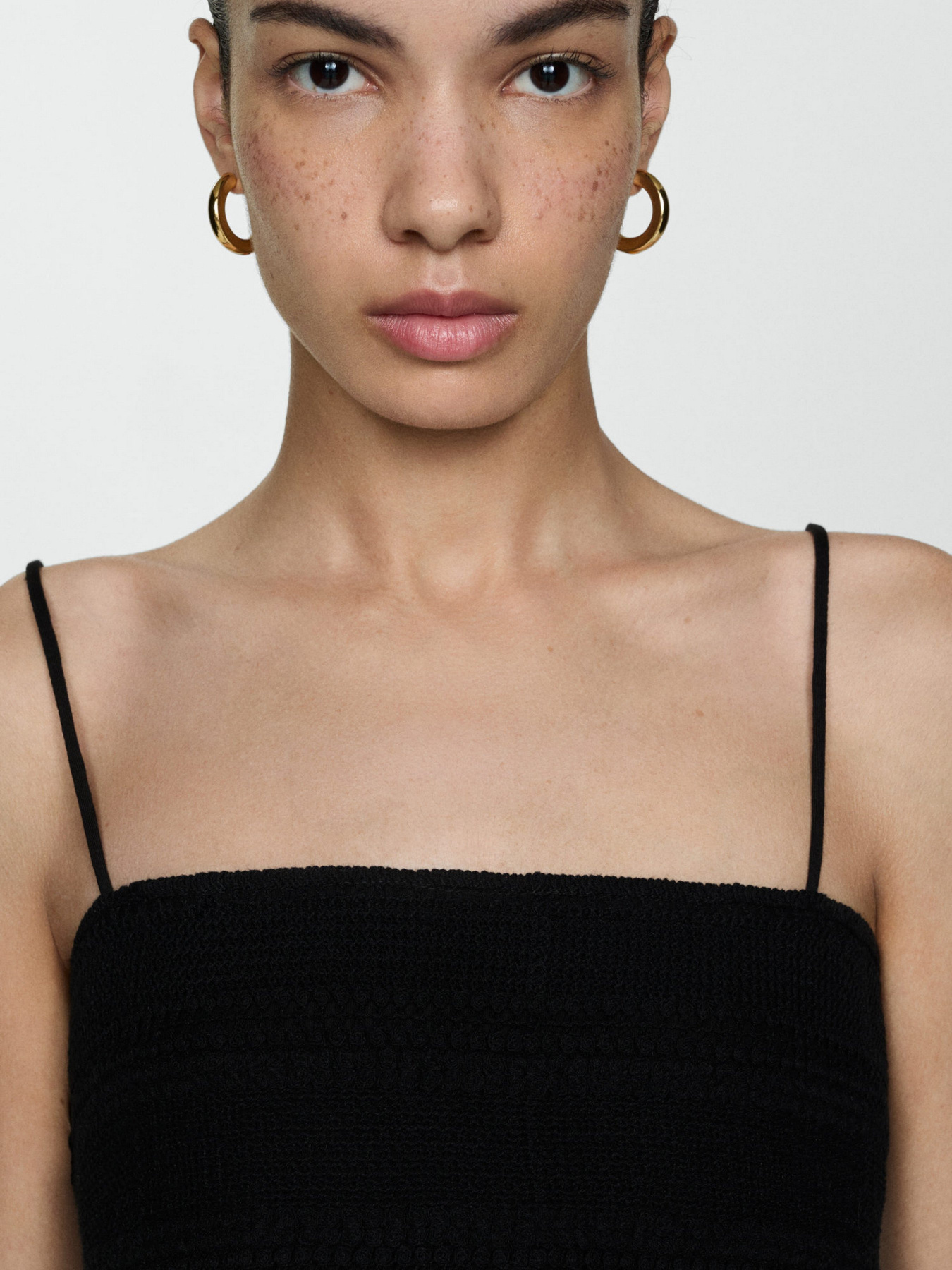 Платье миди MANGO модель 77040360_99 Платье миди MANGO модель 77040360_99 Фото