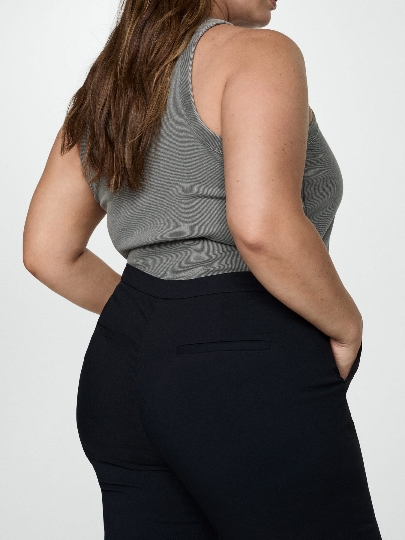 Брюки классические MANGO модель 77060608_56 Фото