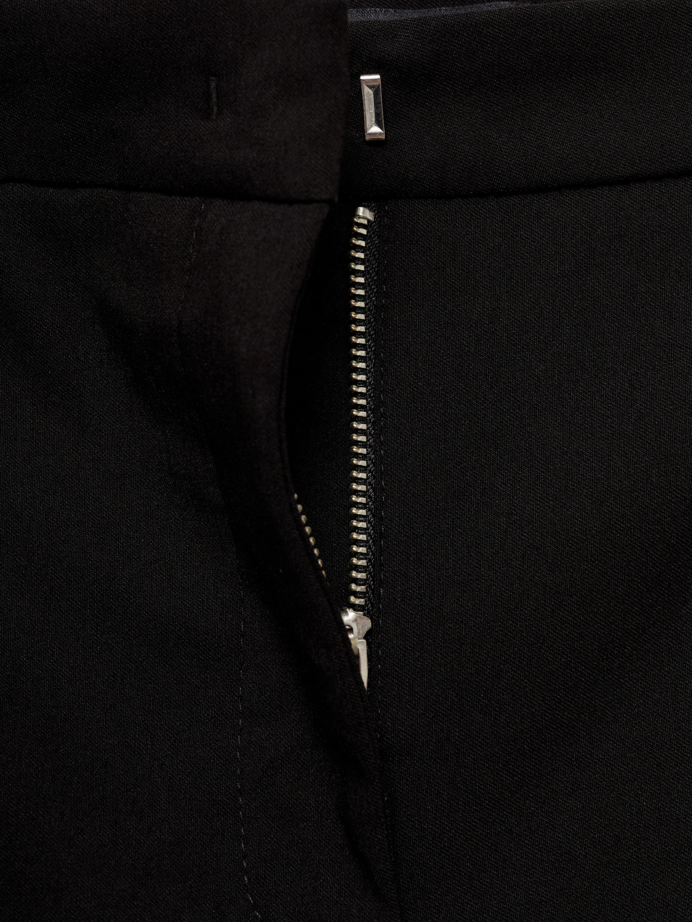 Классические штаны MANGO модель 77060608_99 Фото