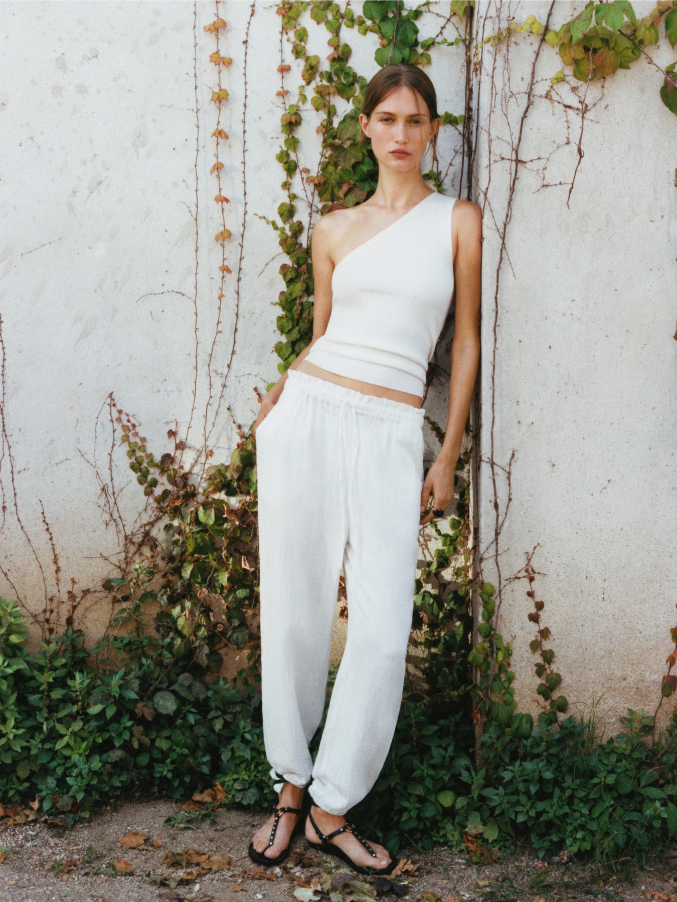 Брюки повседневные MANGO модель 77070349_2 Фото