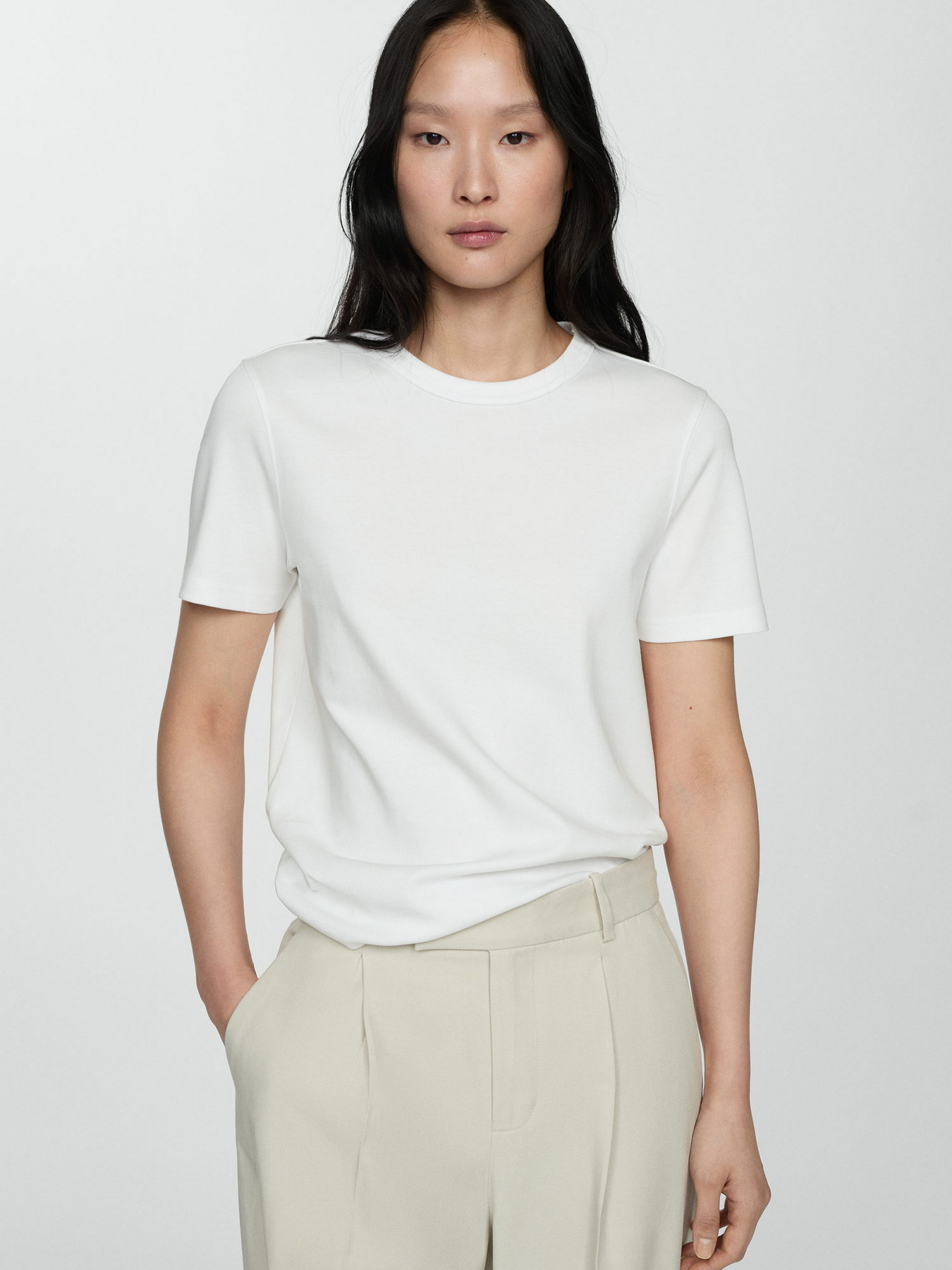 Футболка MANGO модель 77090571_1 Футболка MANGO модель 77090571_1 Фото