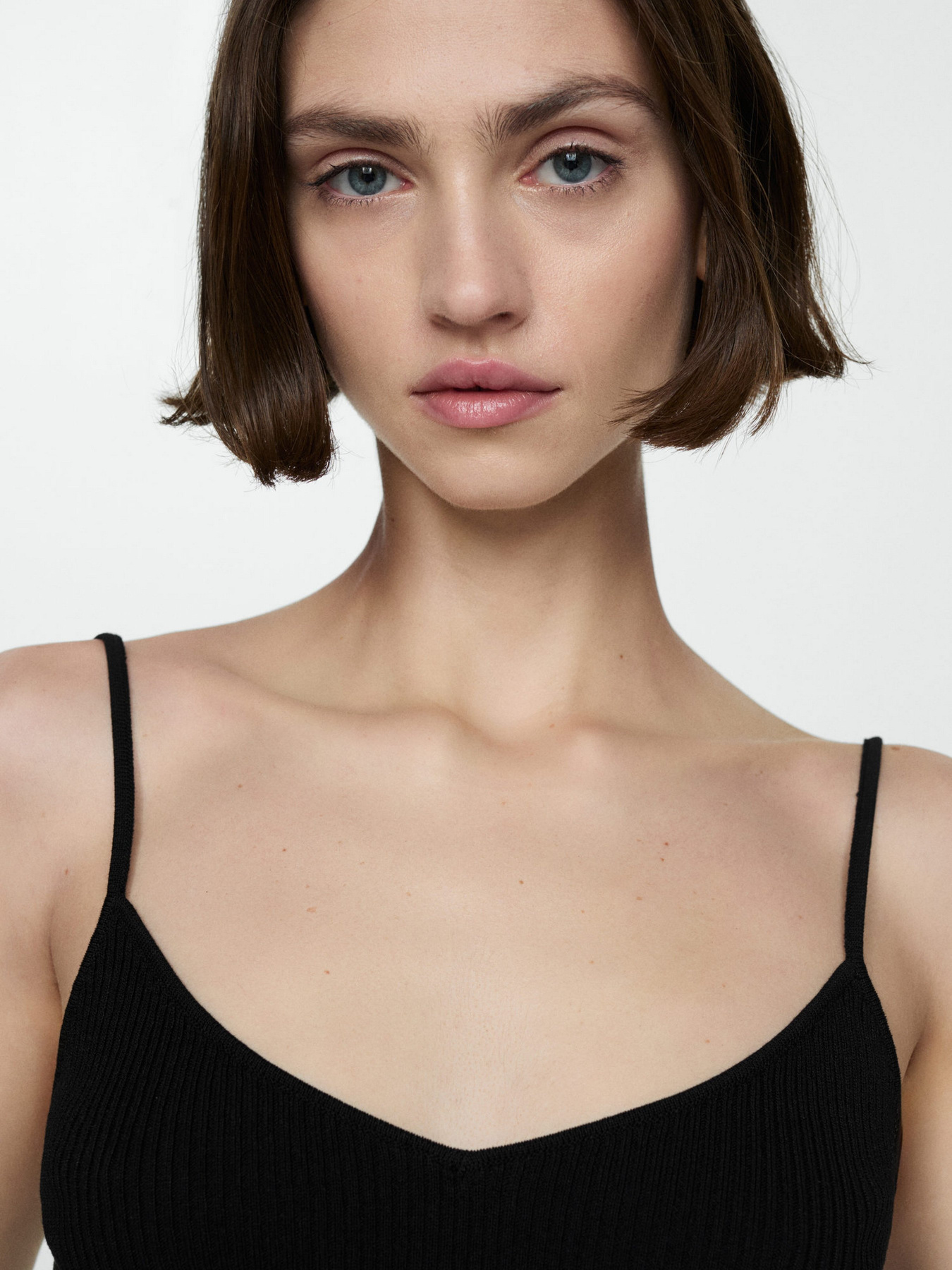 Топ MANGO модель 77050340_99 Топ MANGO модель 77050340_99 Фото