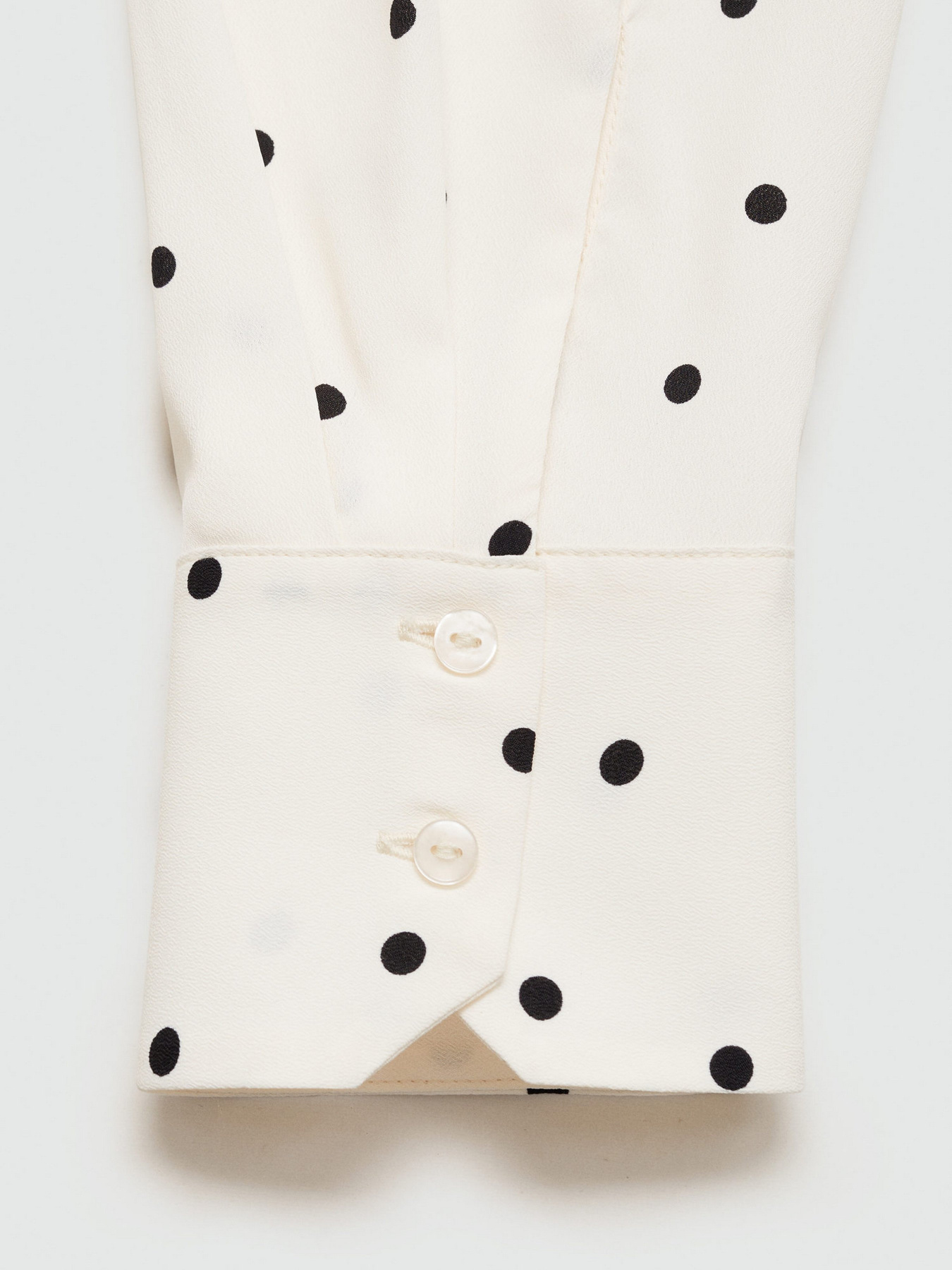 Рубашка повседневная MANGO модель 77093267_43 Рубашка повседневная MANGO модель 77093267_43 Фото