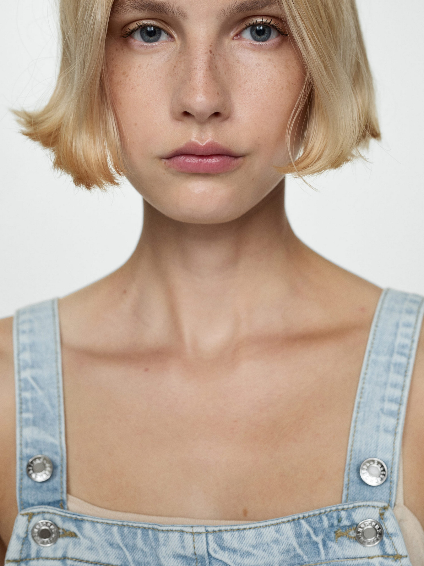 Джинсовый комбинезон MANGO модель 77091507_TC Фото