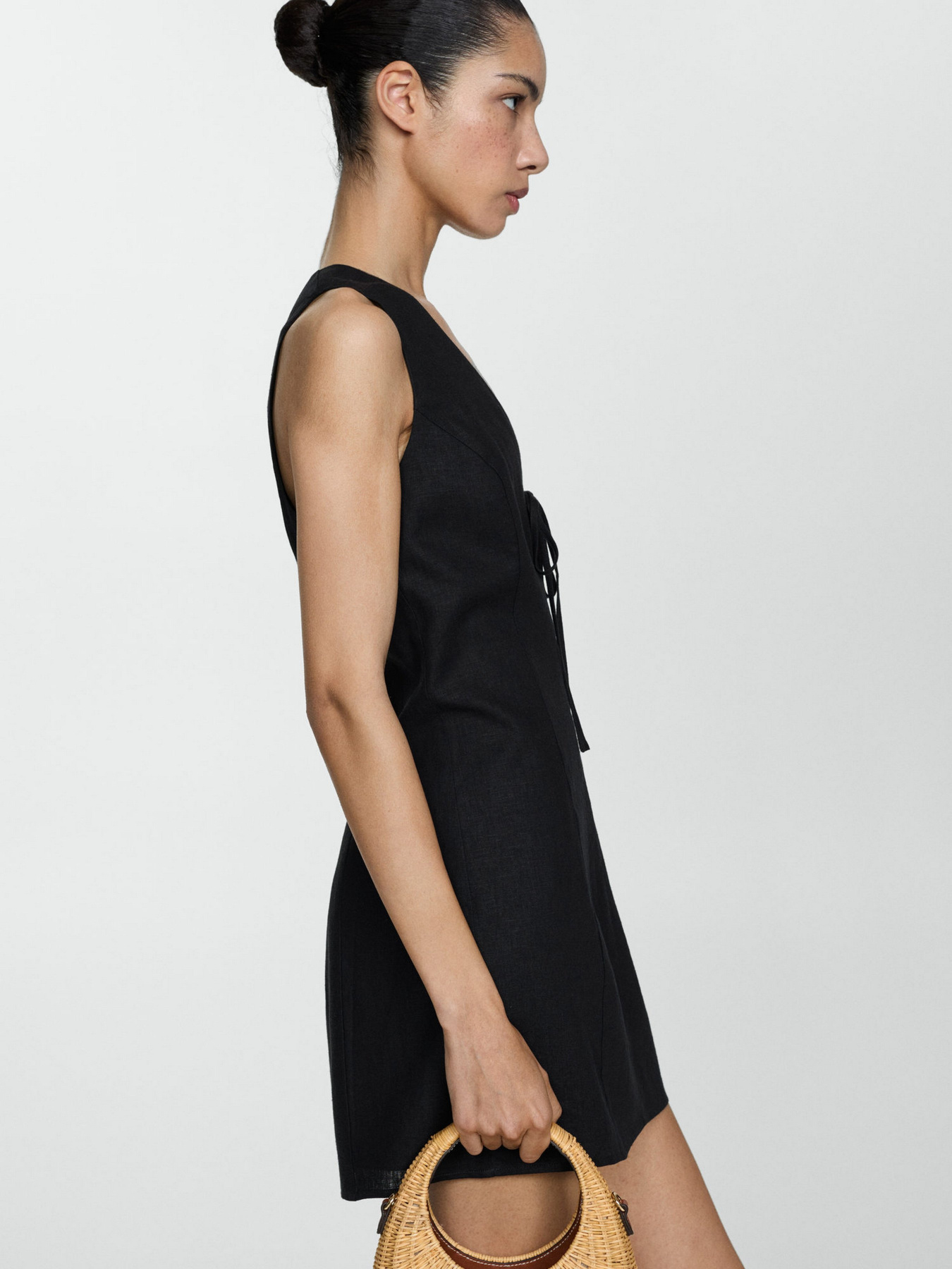 Платье мини MANGO модель 77042925_99 Фото