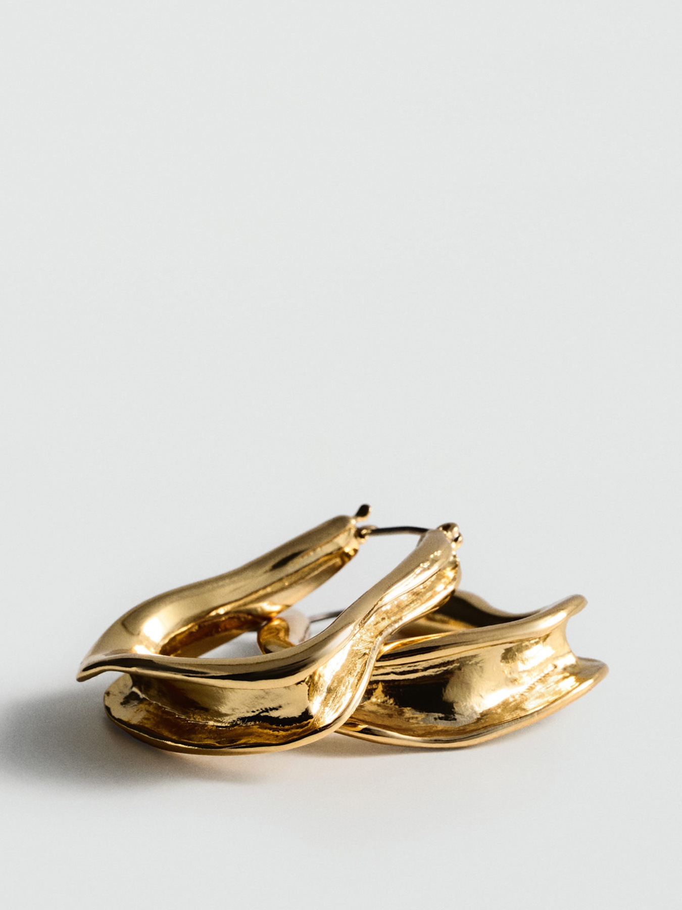 Серьги-гвоздики MANGO модель 77032549_OR Фото