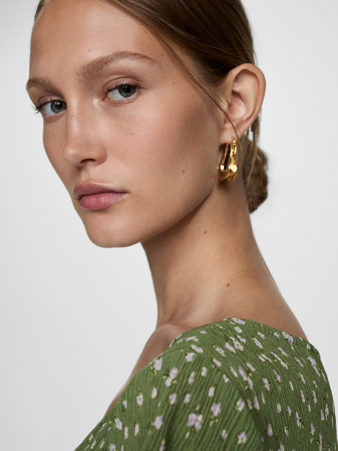 Серьги-гвоздики MANGO модель 77032549_OR Фото