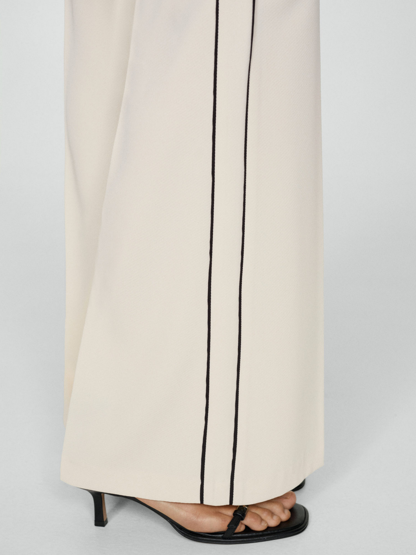 Брюки классические MANGO модель 77004796_5 Фото