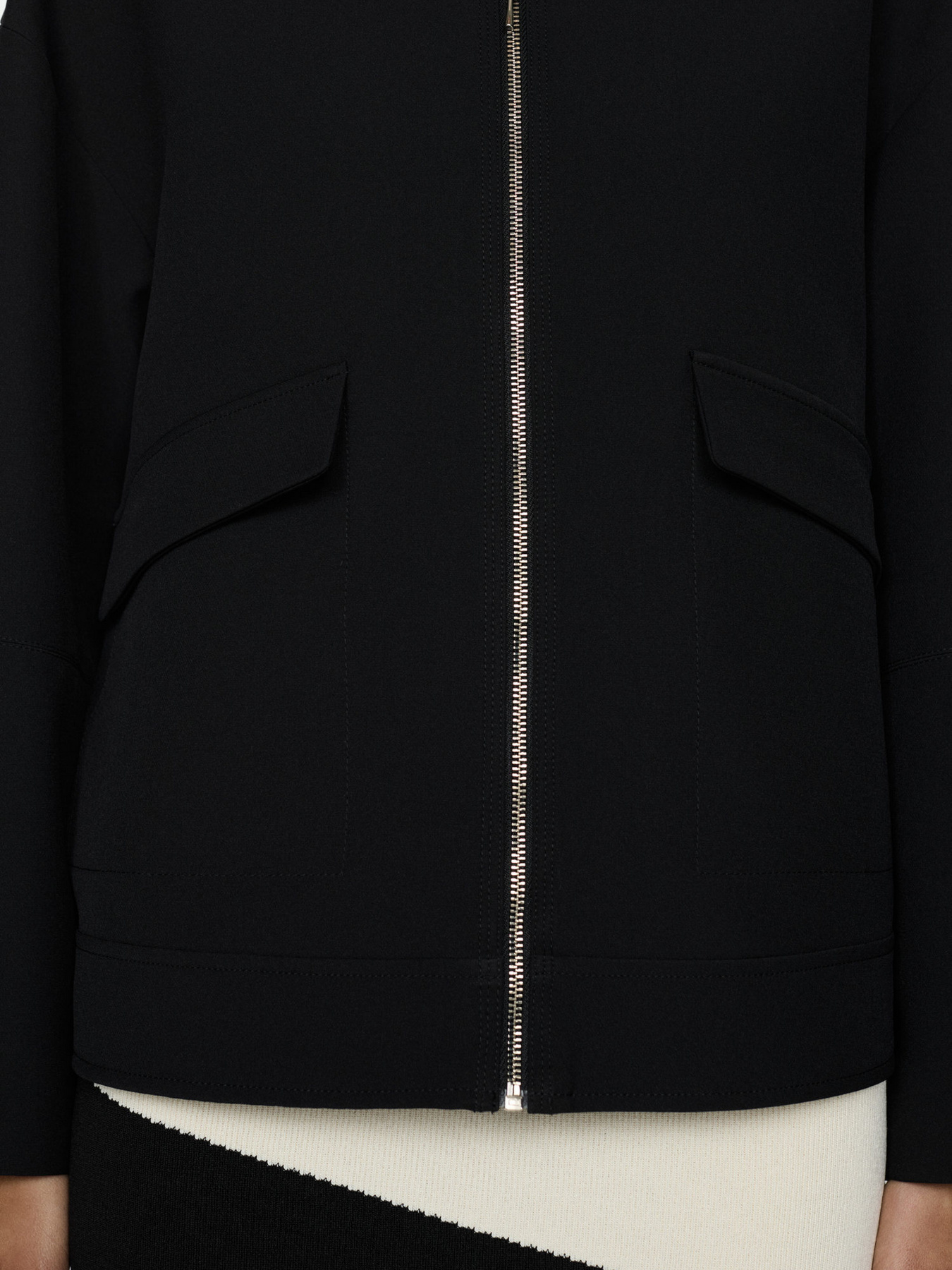 Бомбер MANGO модель 77014791_99 Фото