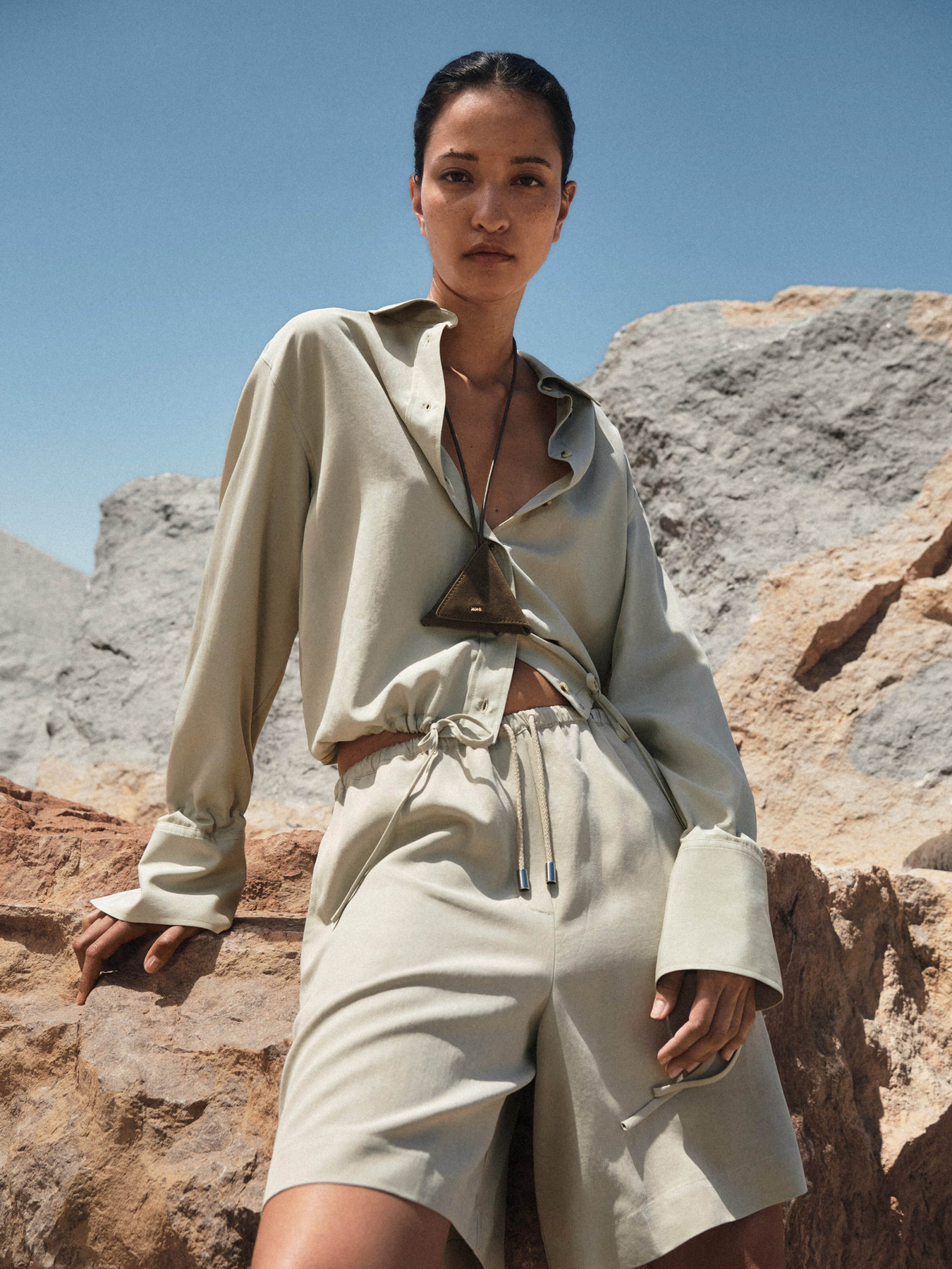 Шорти MANGO модель 77023266_43 Фото