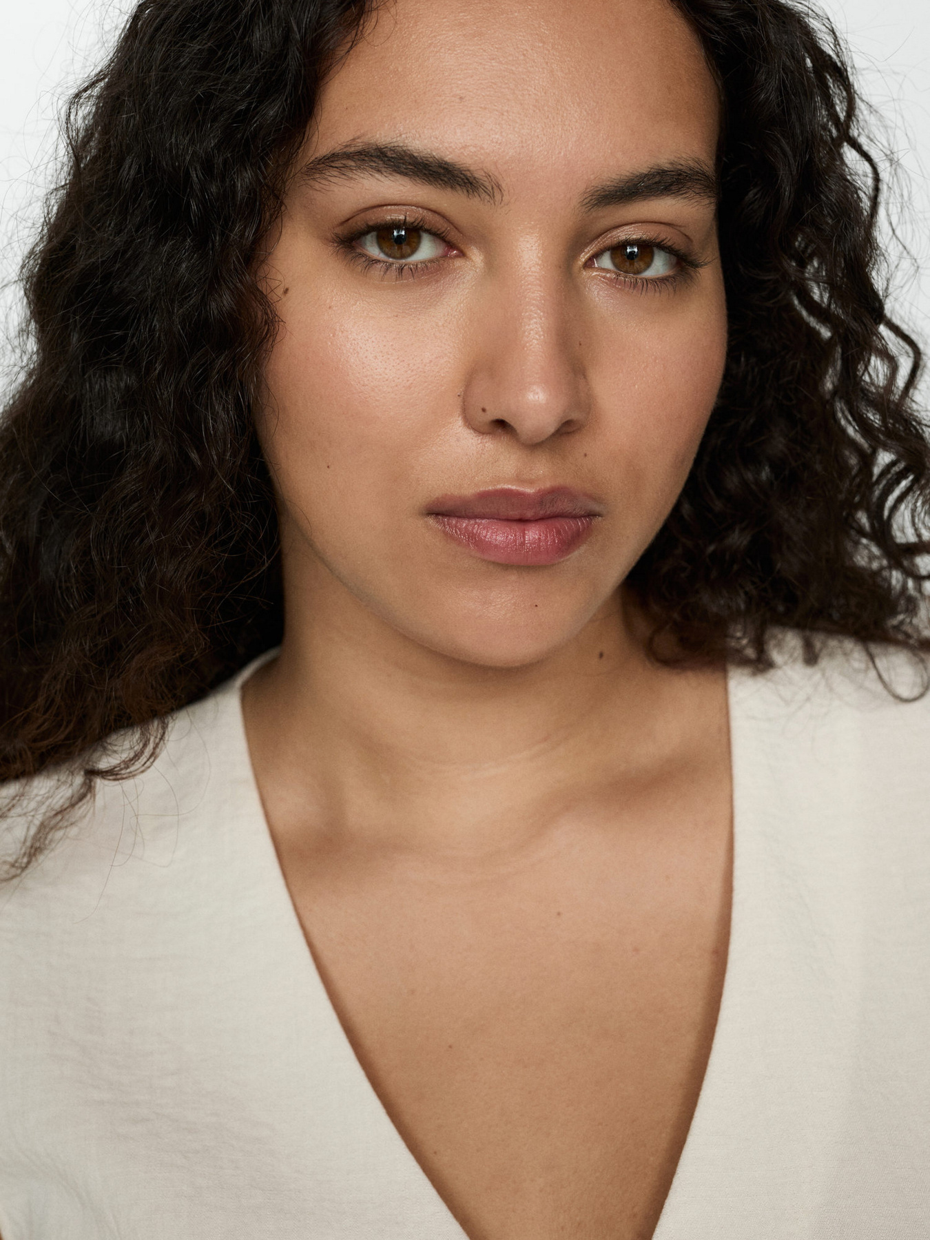 Сукня міні MANGO модель 77023272_2 Фото