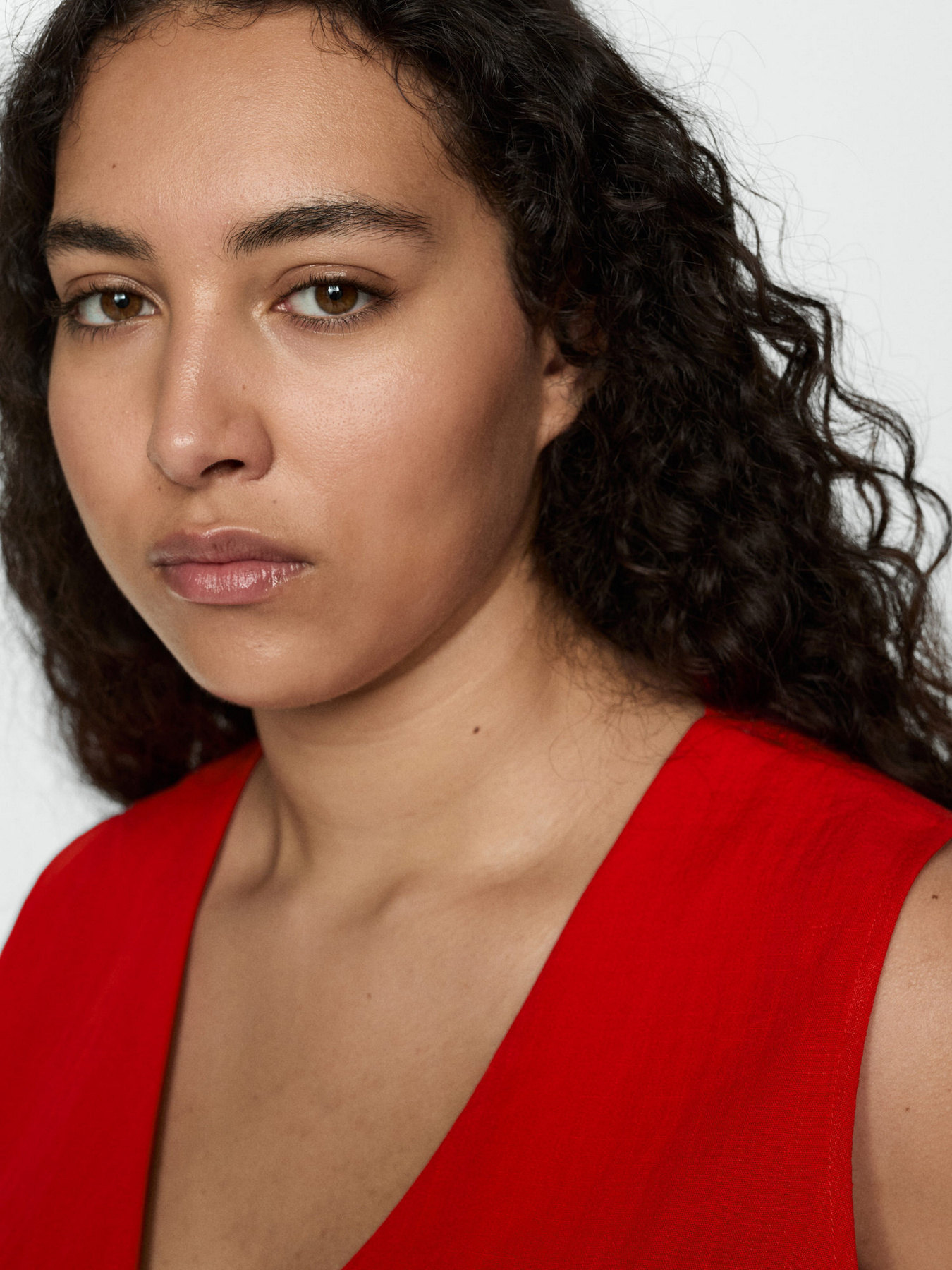 Платье мини MANGO модель 77023272_70 Платье мини MANGO модель 77023272_70 Фото