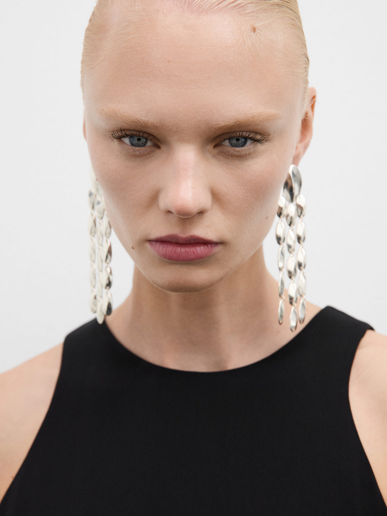 Платье миди MANGO модель 77024032_99 Платье миди MANGO модель 77024032_99 Фото