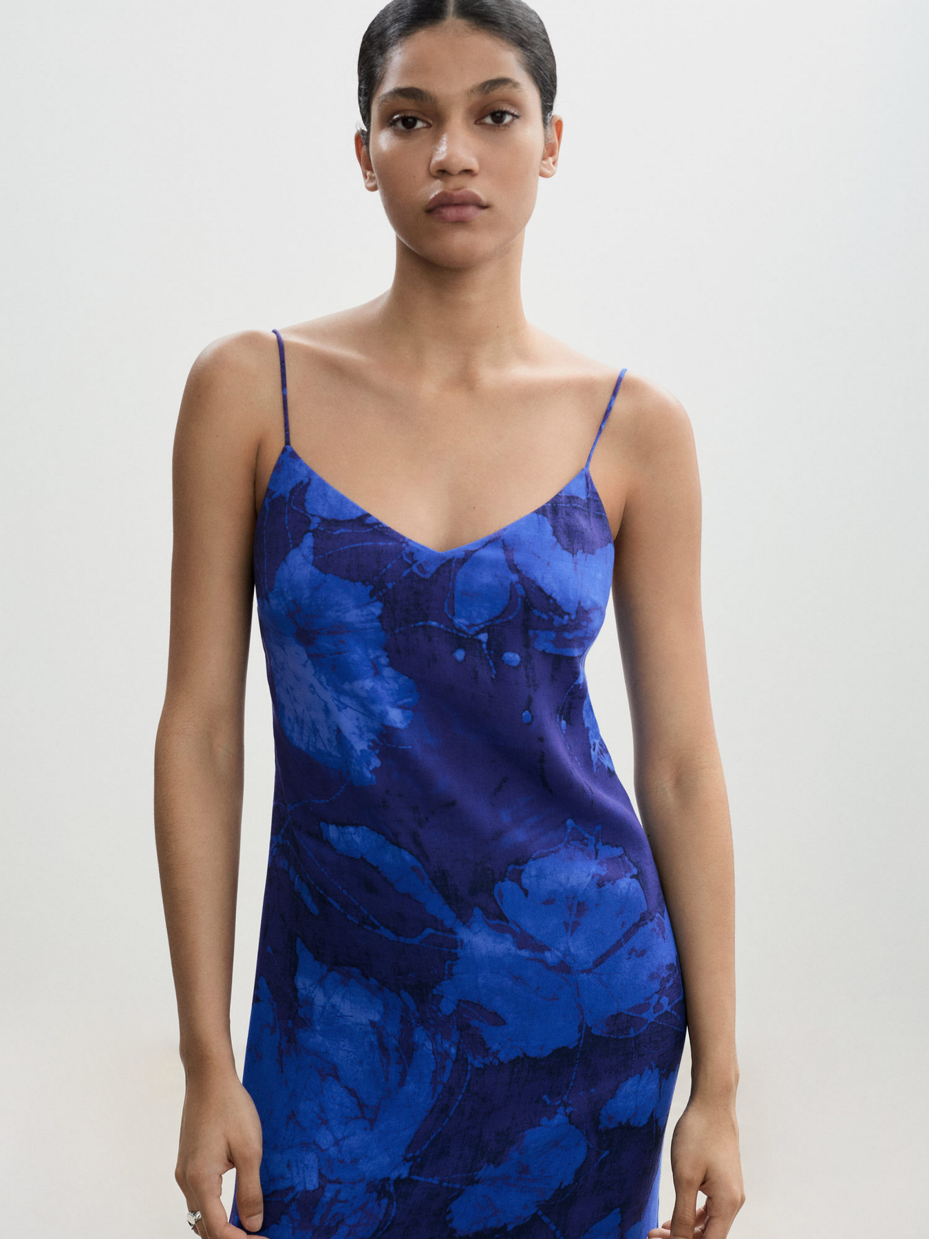 Платье миди MANGO модель 77024073_52 Фото