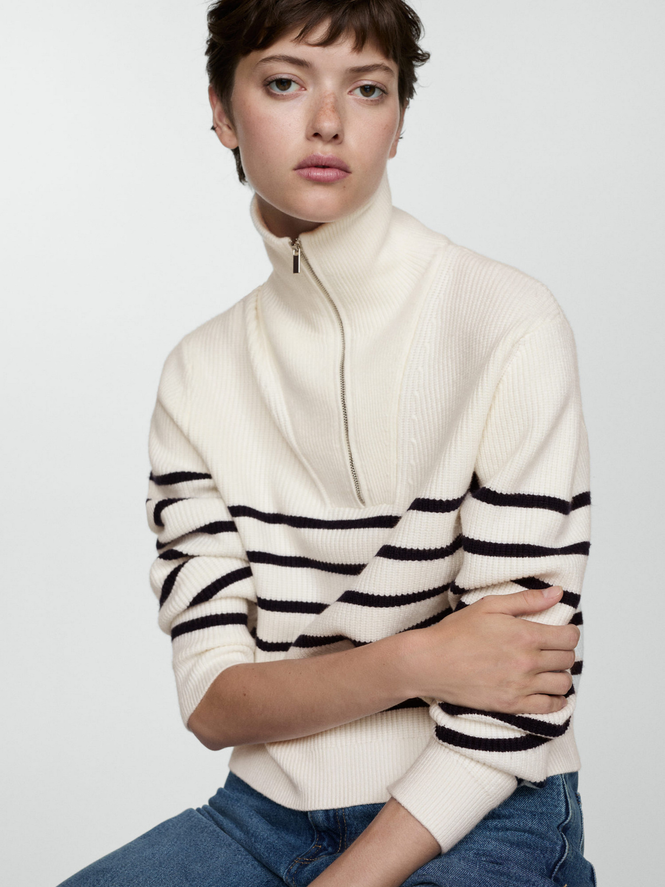 Светр MANGO модель 77034035_56 Светр MANGO модель 77034035_56 Фото