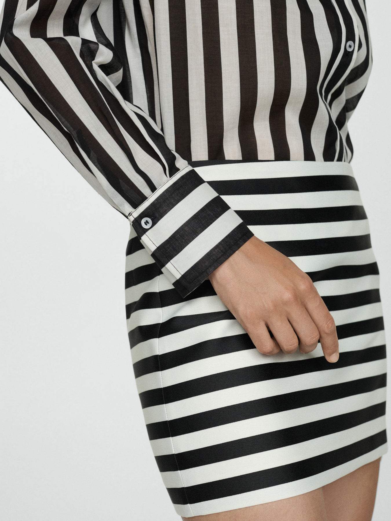 Сорочка MANGO модель 77034795_2 Фото