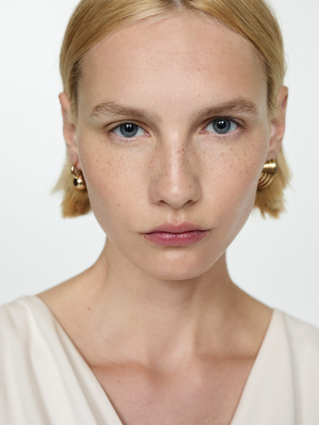 Сукня міні MANGO модель 77040366_2 Фото