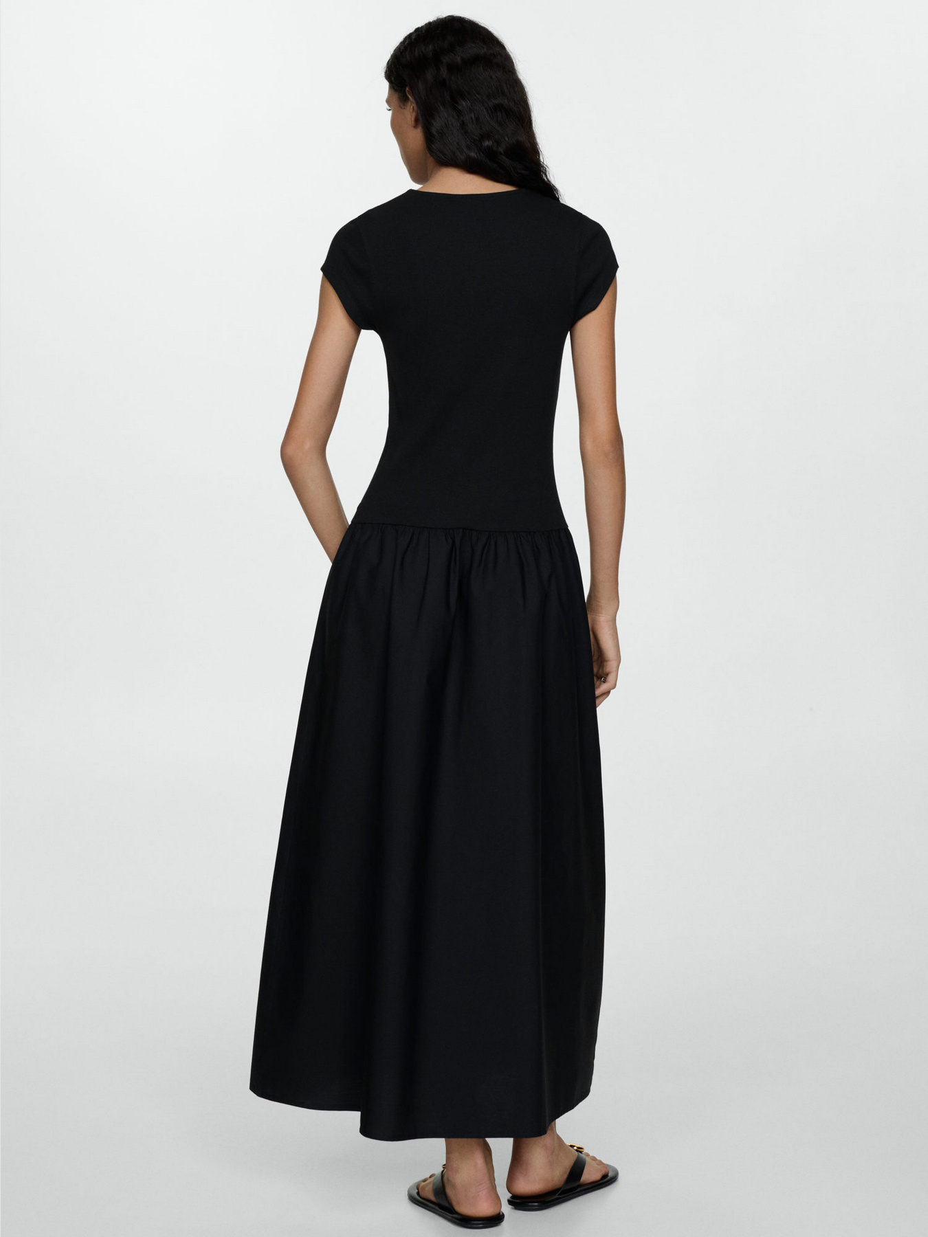 Платье миди MANGO модель 77044073_99 Платье миди MANGO модель 77044073_99 Фото