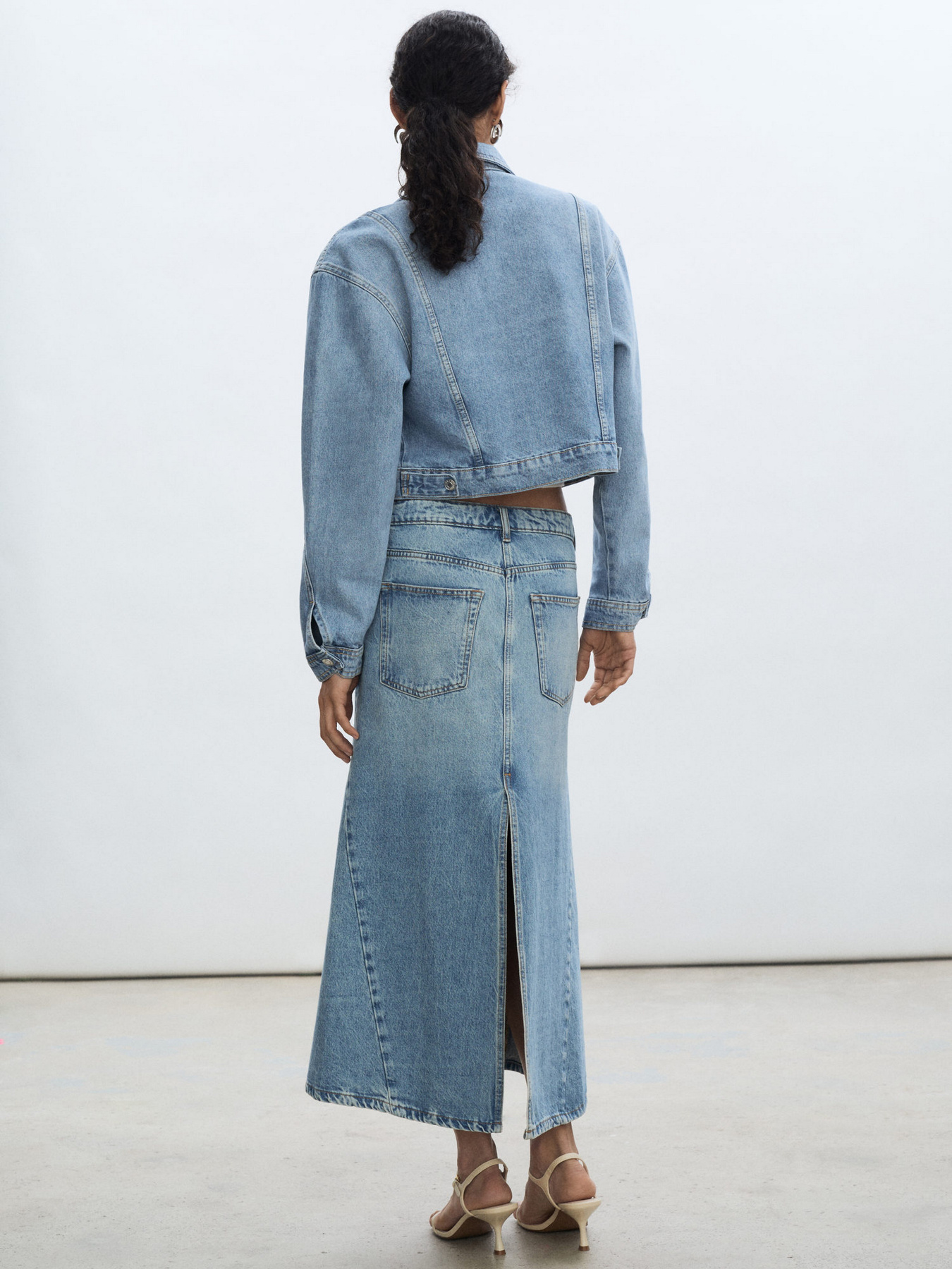 Джинсовая куртка MANGO модель 77060355_TM Фото