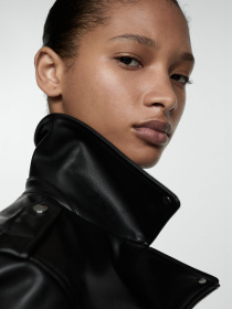 Шкіряна куртка MANGO модель 77064057_99 Фото