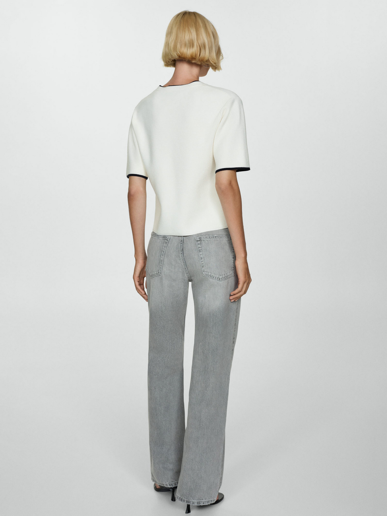 Футболка MANGO модель 77064767_5 Футболка MANGO модель 77064767_5 Фото