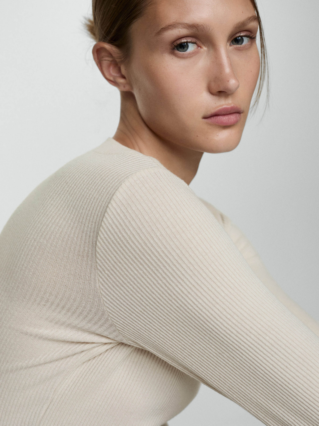 Лонгслів MANGO модель 77064769_7 Фото