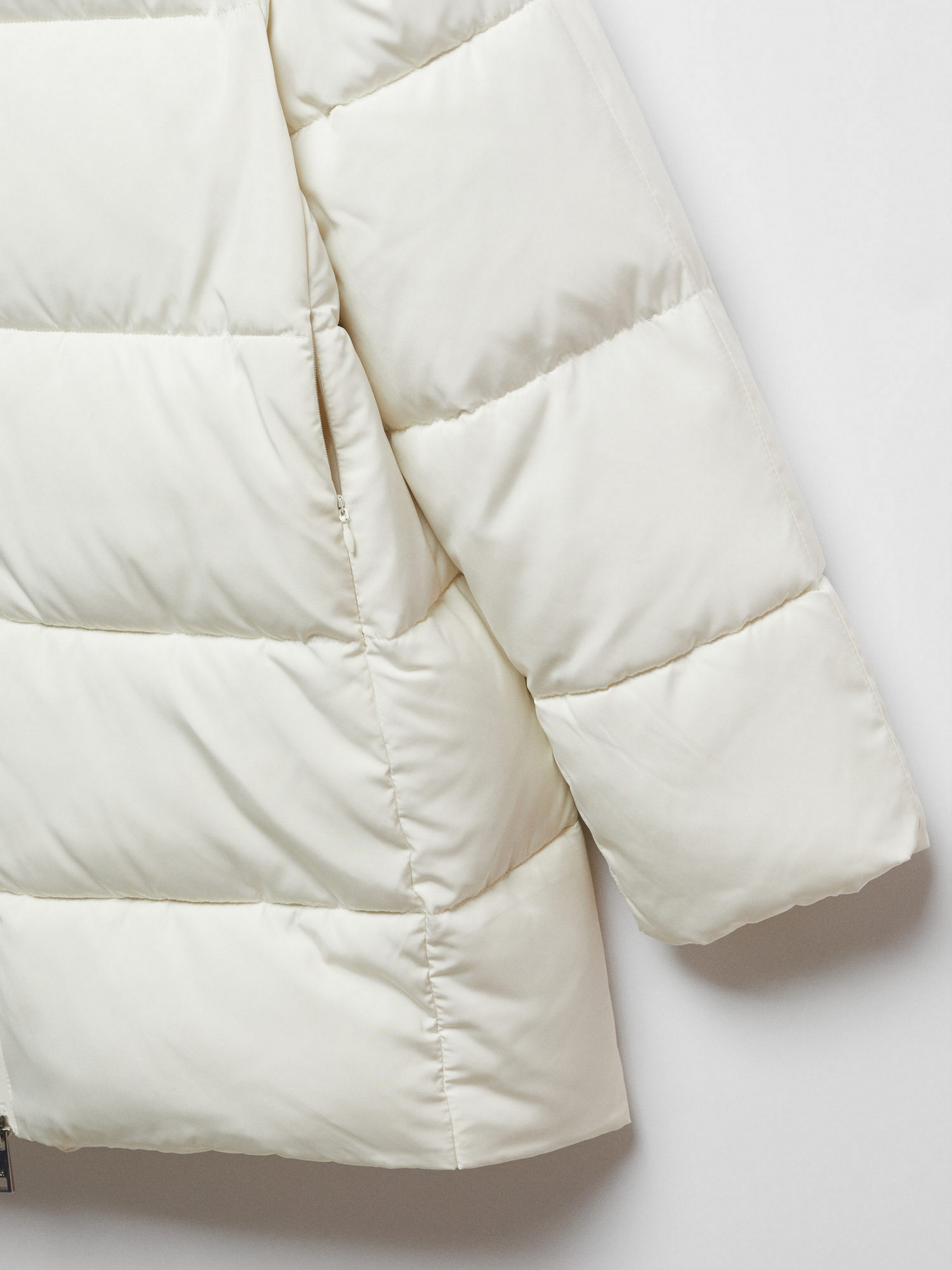 Зимова куртка MANGO Tokyo модель 57067702_2 Фото