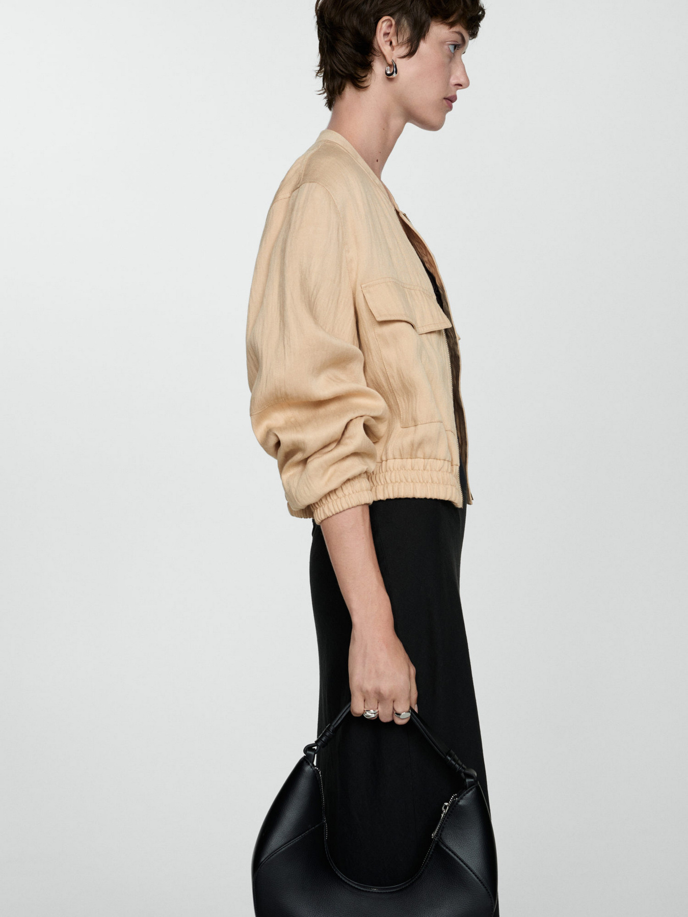 Бомбер MANGO модель 77072916_8 Бомбер MANGO модель 77072916_8 Фото