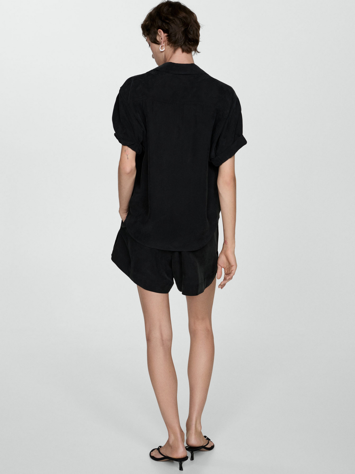 Рубашка повседневная MANGO модель 77073263_99 Рубашка повседневная MANGO модель 77073263_99 Фото