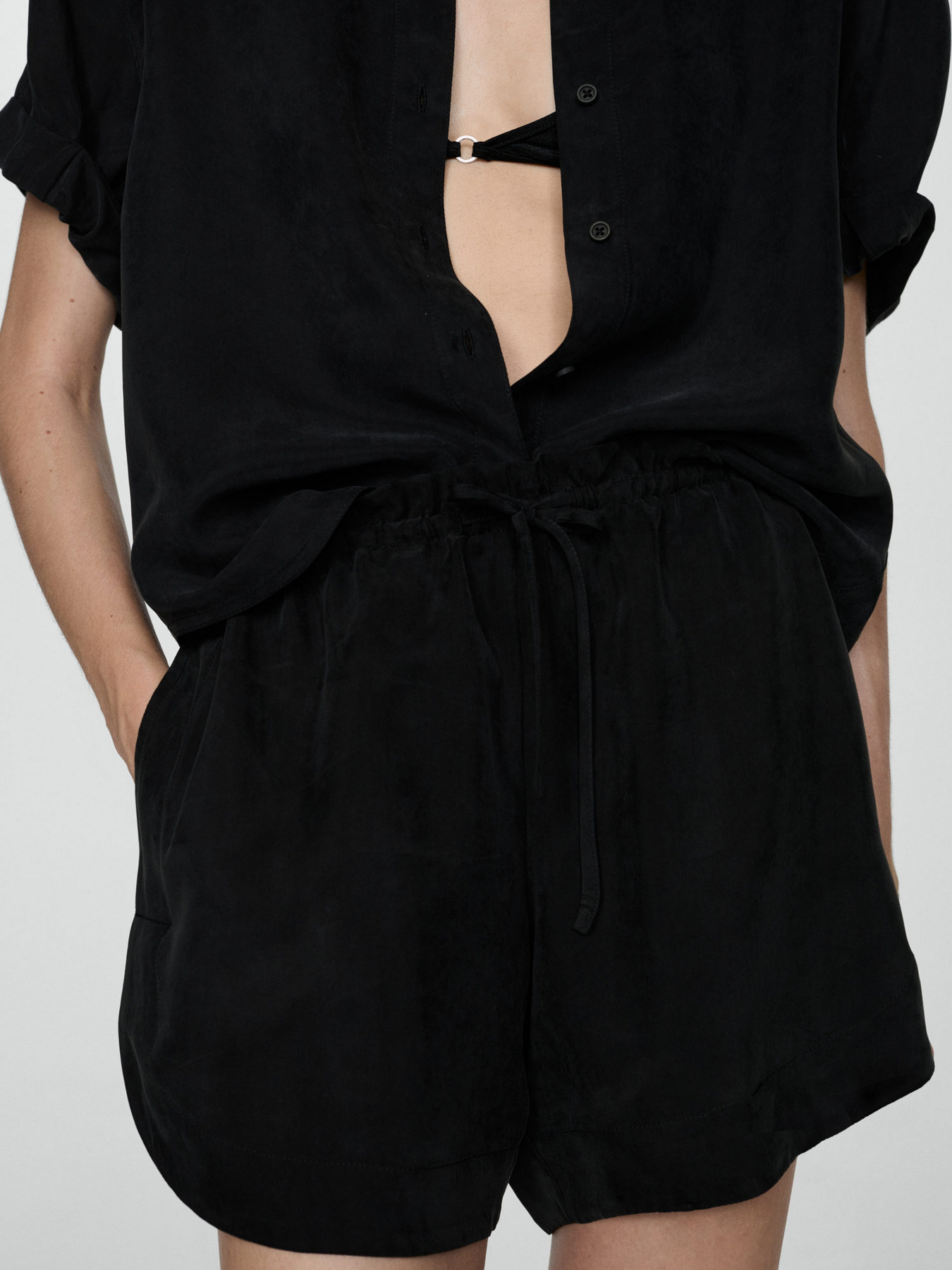 Повсякденні шорти MANGO модель 77073265_99 Фото