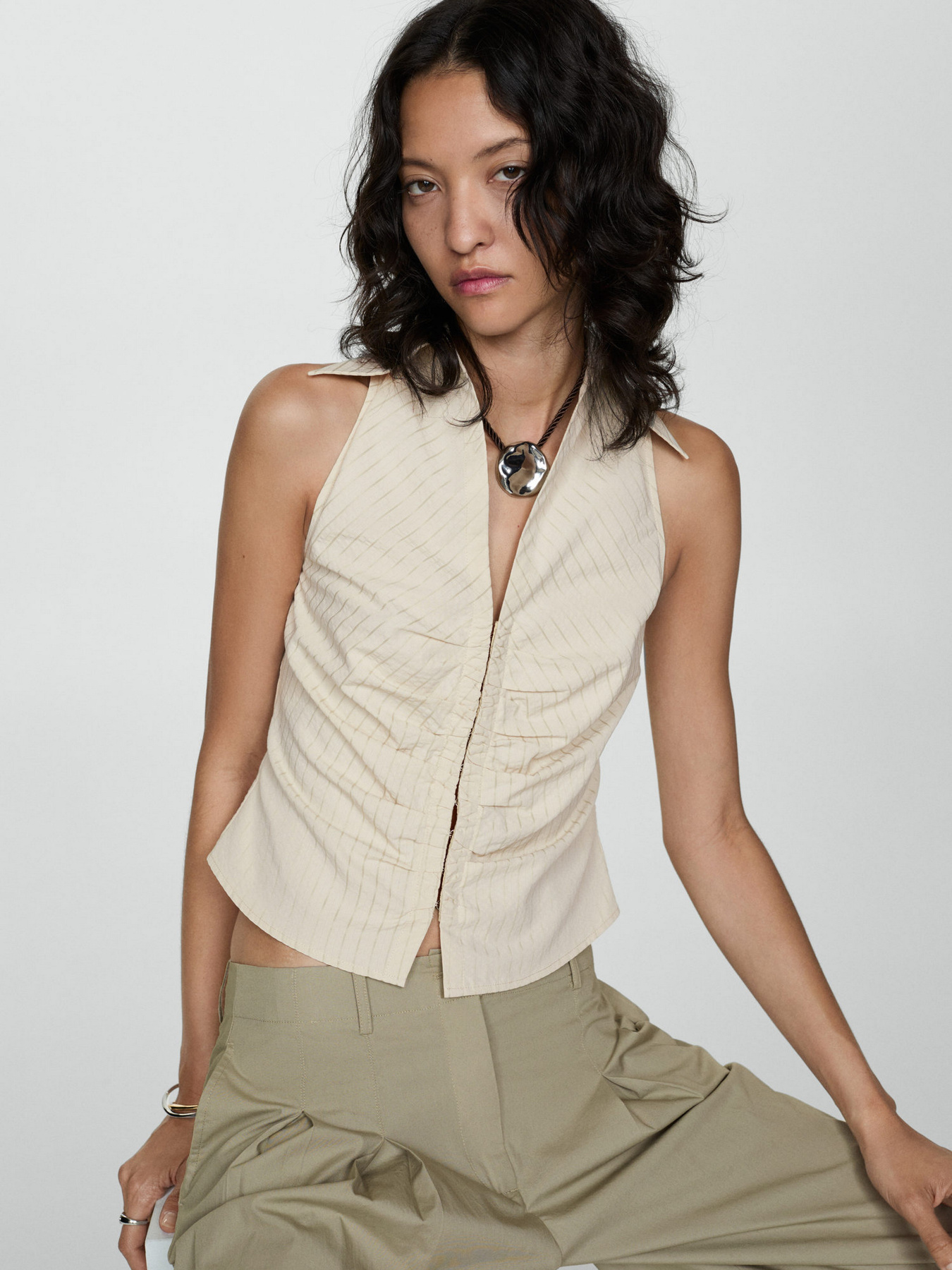 Жилет MANGO модель 77073267_5 Жилет MANGO модель 77073267_5 Фото